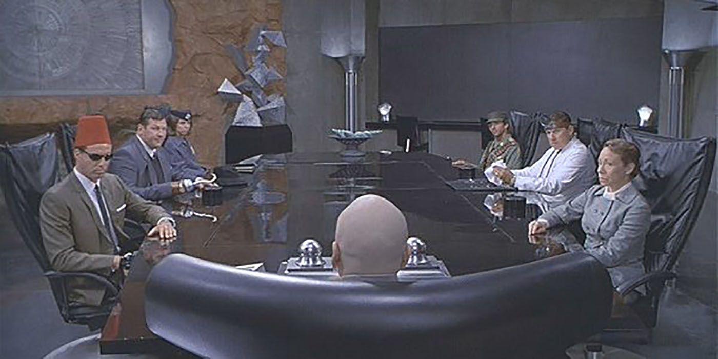 New photos have surfaced from Trump's inaugural cabinet meeting.