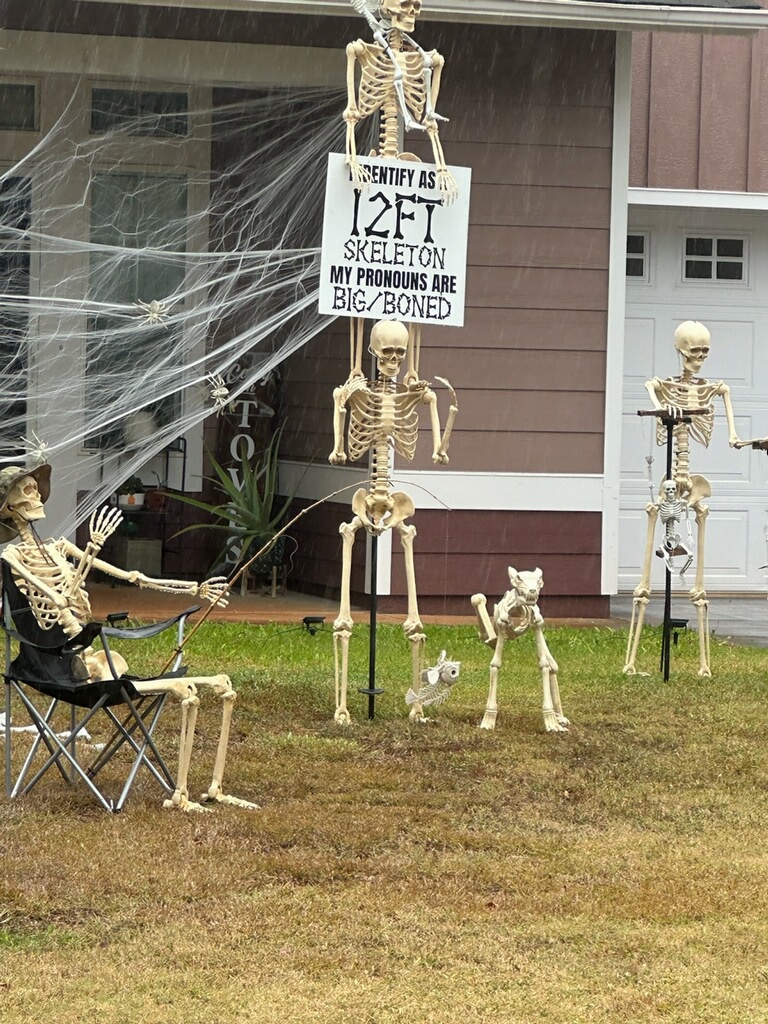 Did someone just mention the skeleton war?