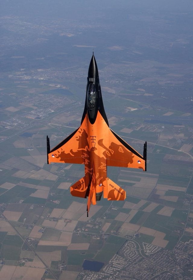 A Dutch fighter jet sporting a unique livery