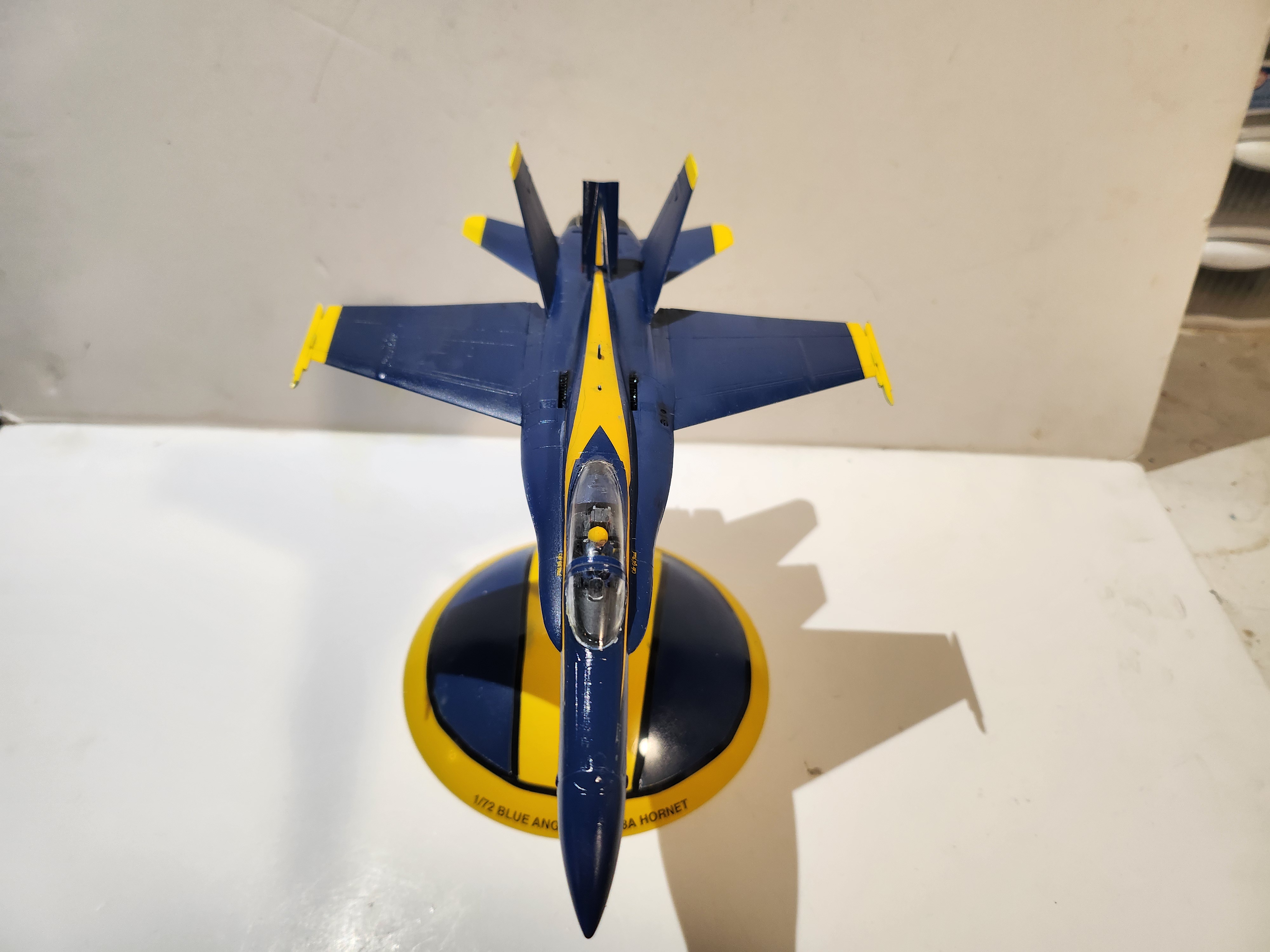 Stunning 1:72 Scale Model of Blue Angels F-18 by Hasegawa