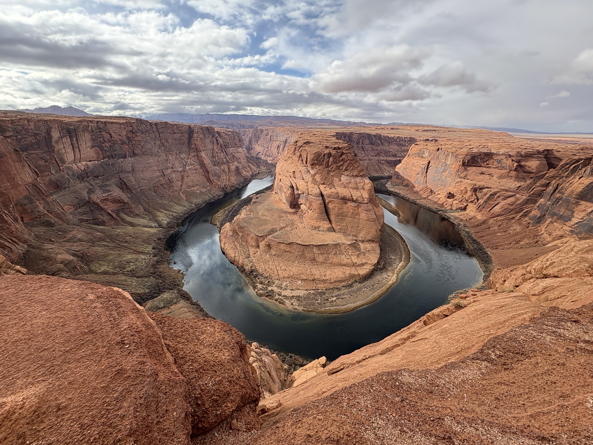 Breathtaking views at Horseshoe Bend.