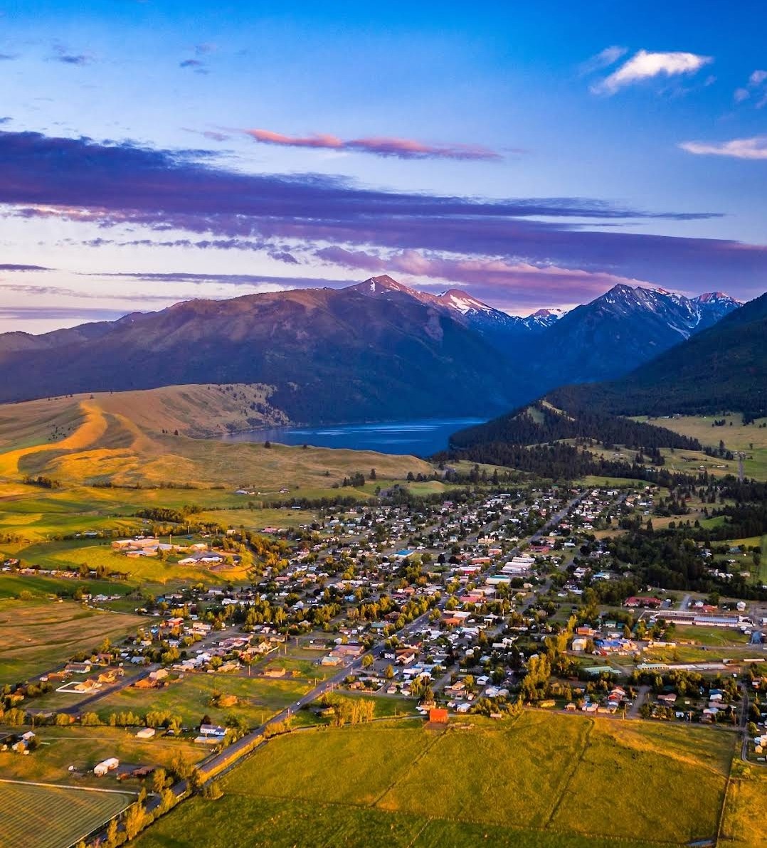 Breathtaking View of Joseph, OR: Wallowa Lake and Mountains