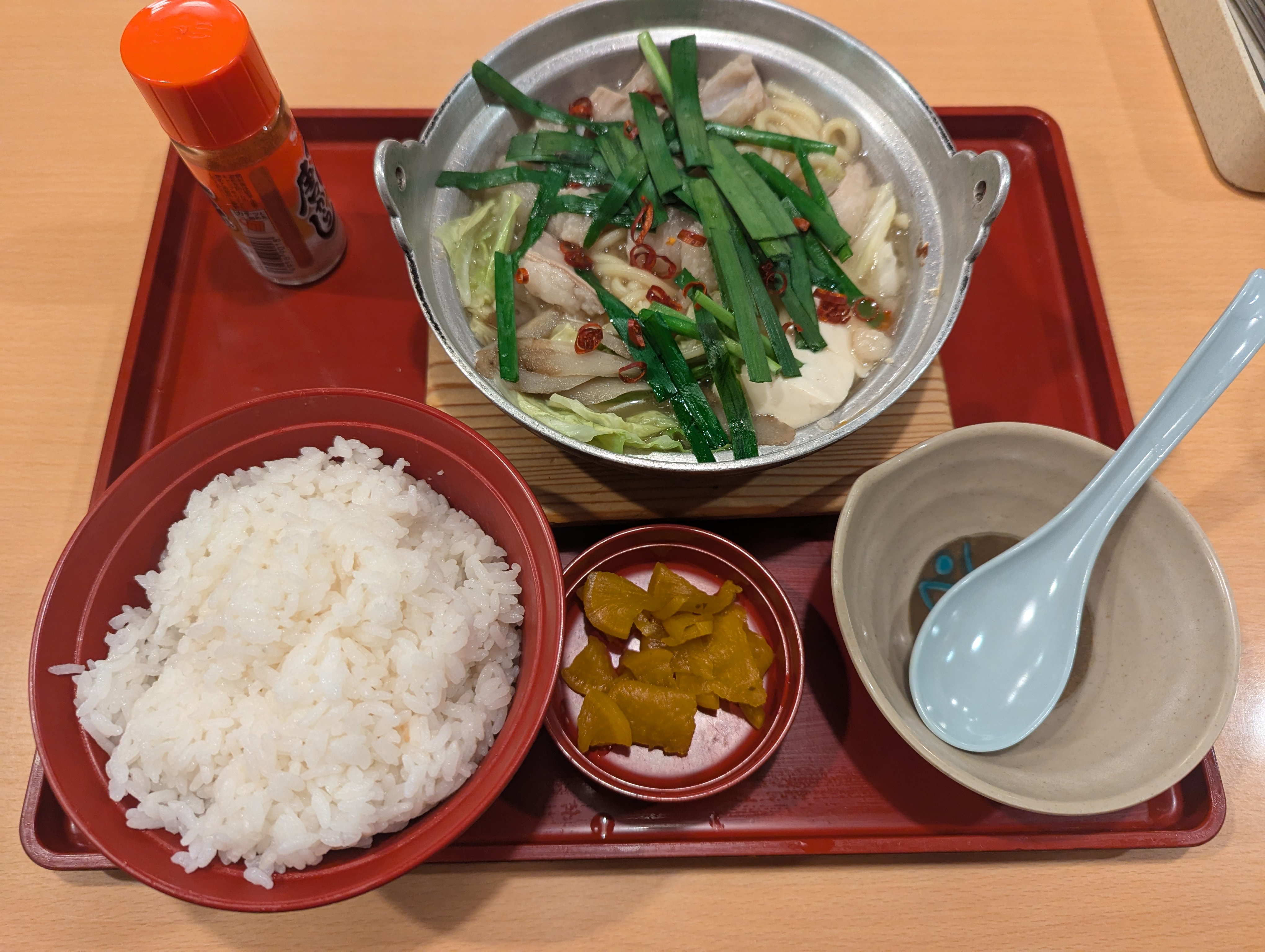 This gutsy pot costs a whopping 1065 yen!