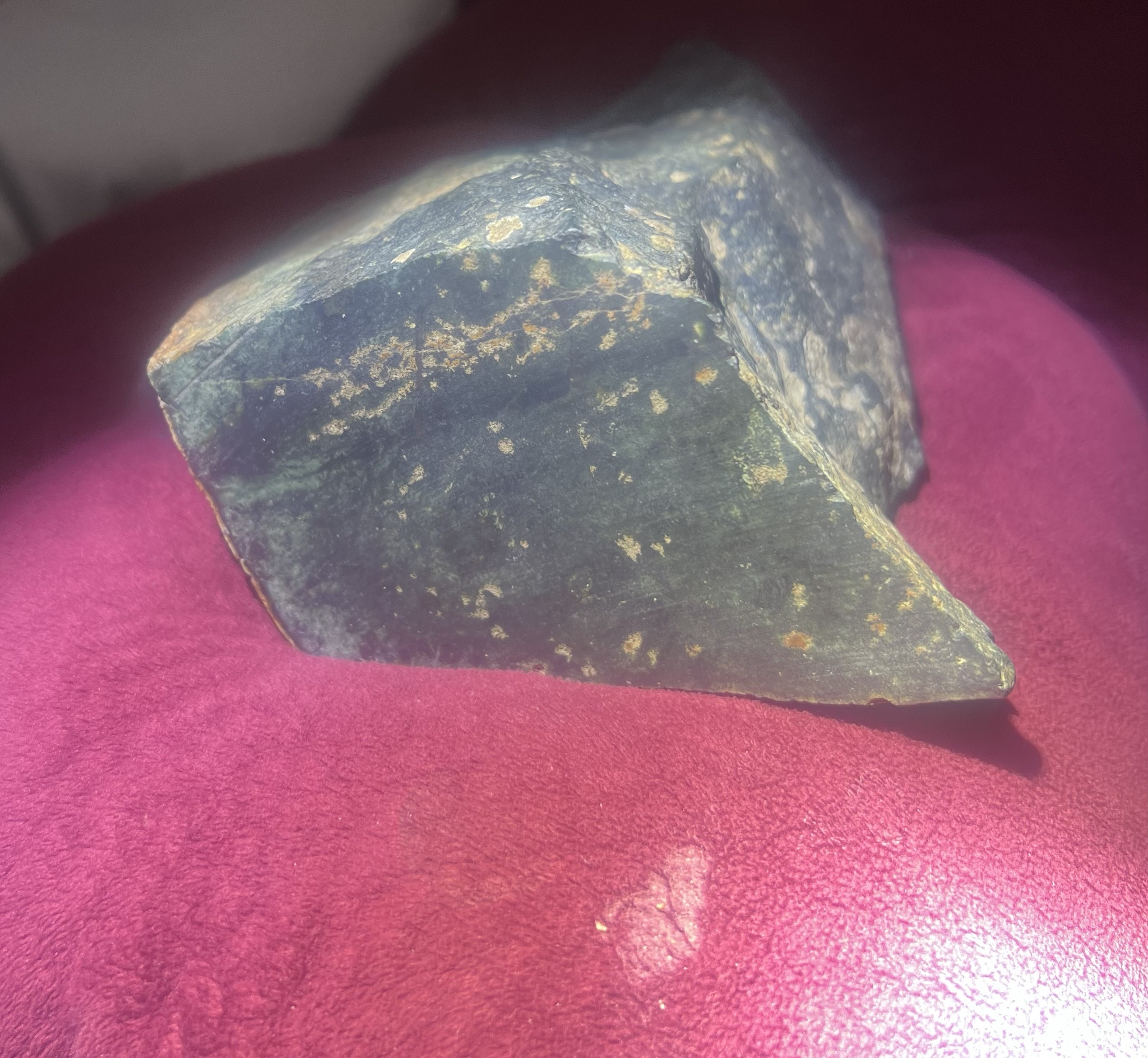 Exploring the Beauty of Rocks: A Closer Look