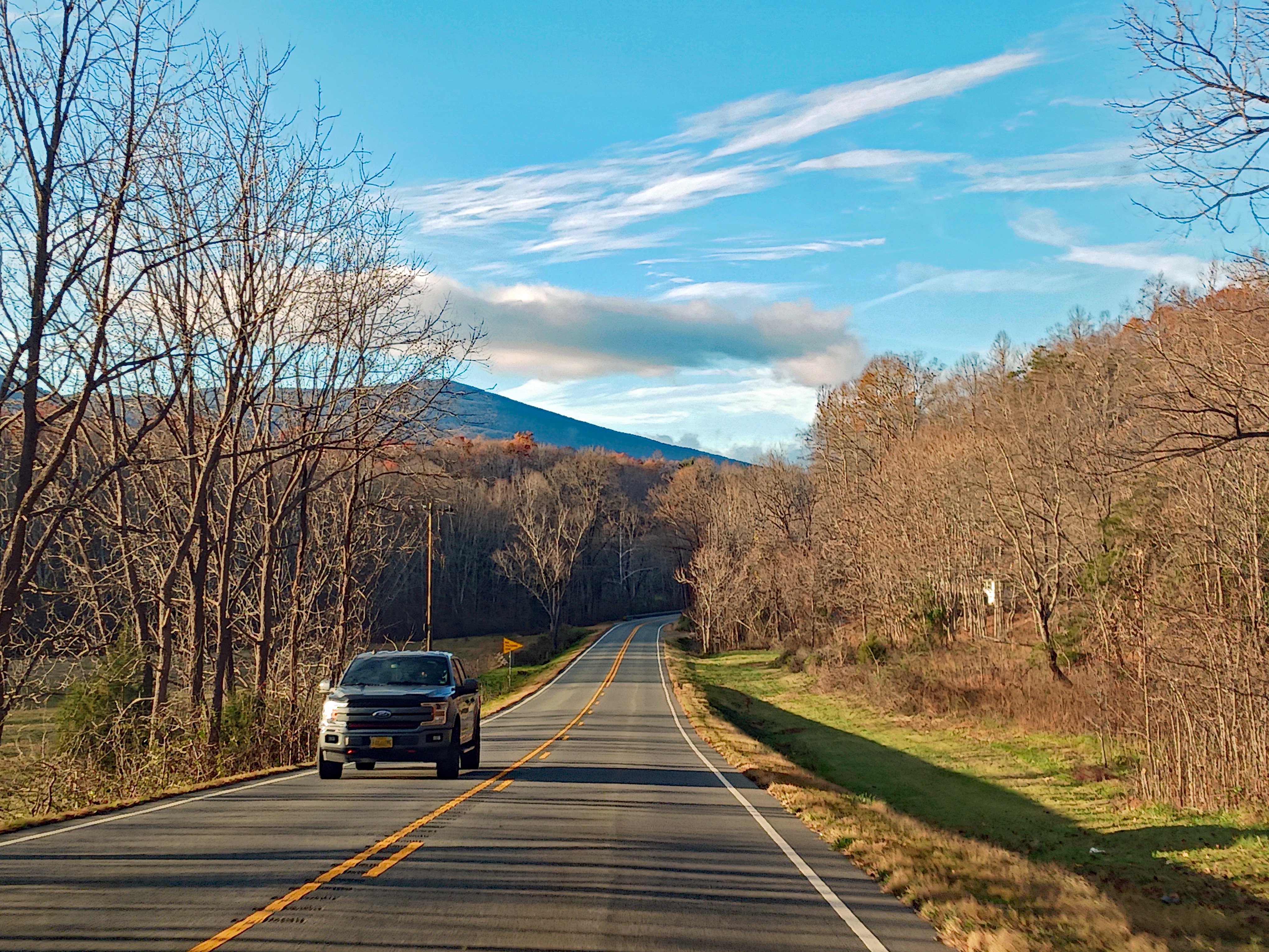 Scenic View of River Road on Virginia Highway 6