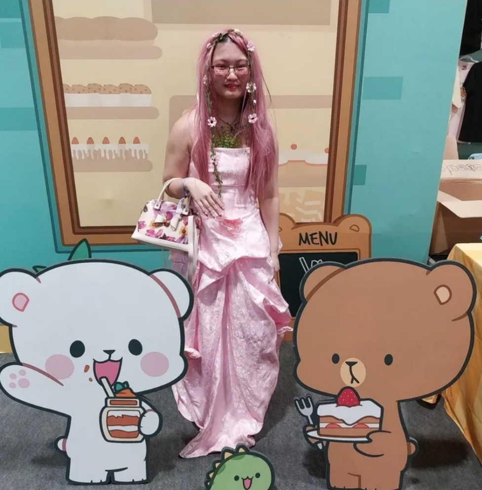 Meet Suzu: The Heart of Belle!