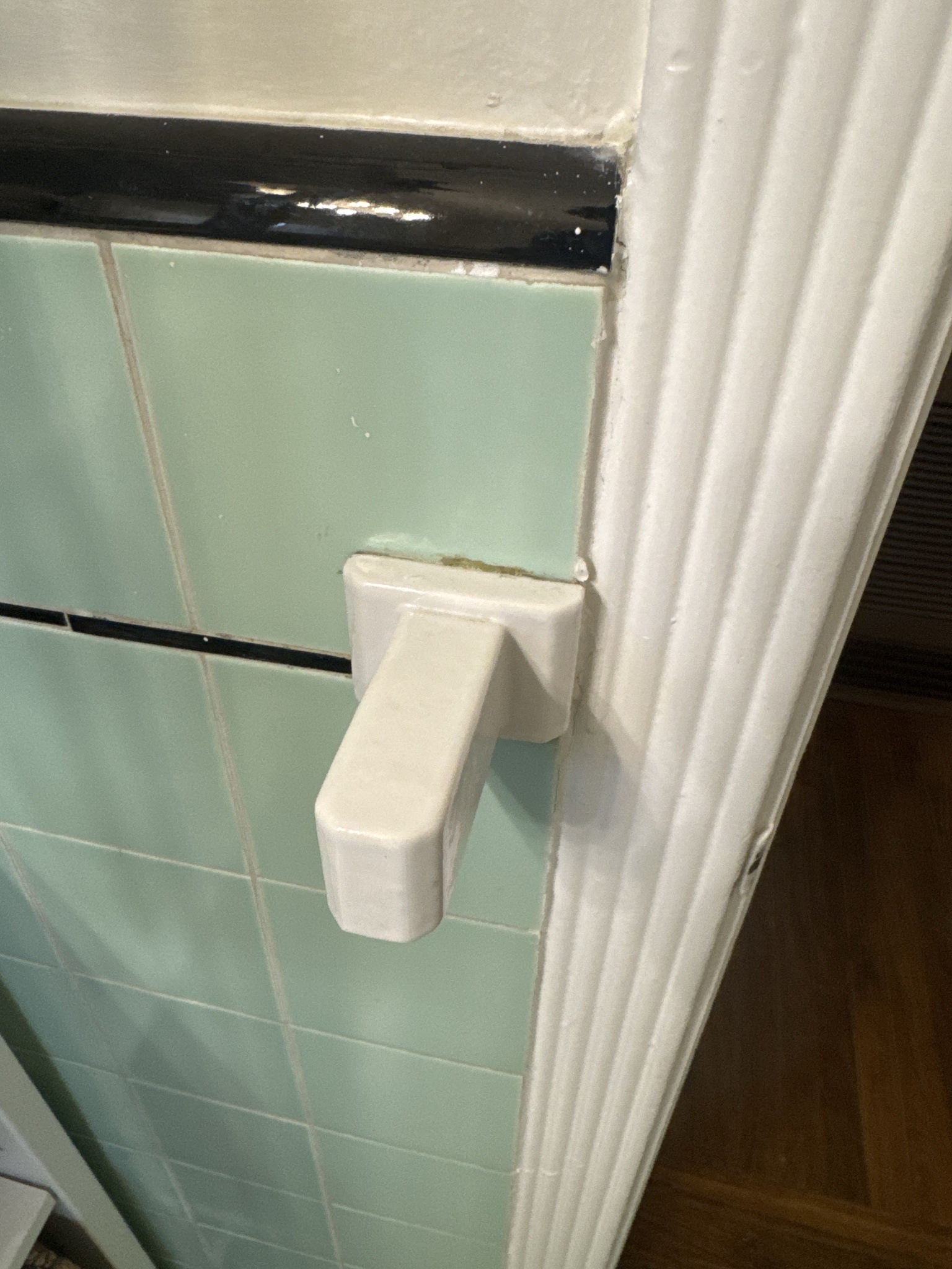 The Essential Towel Rack Holder: A Must-Have!