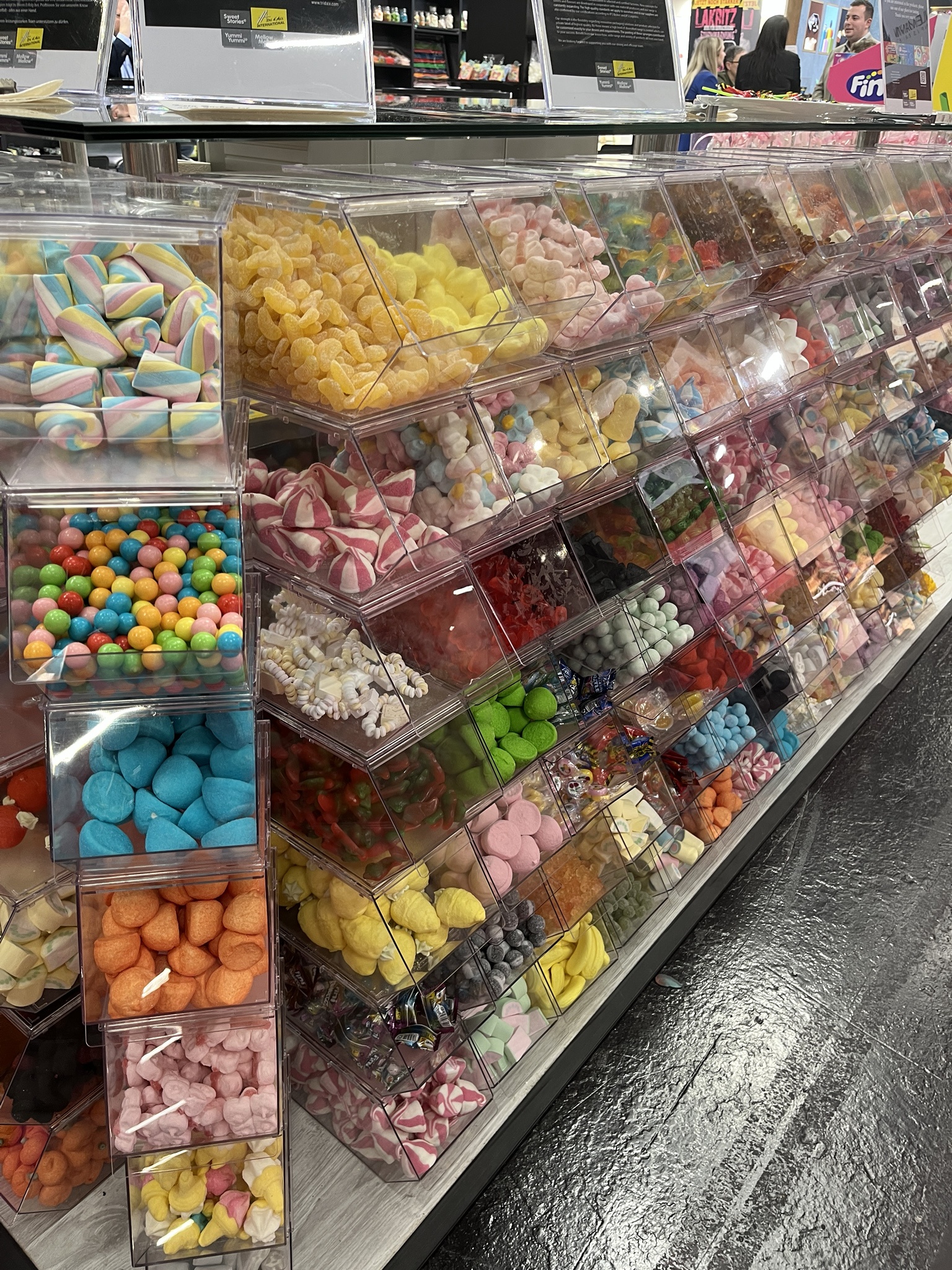 Photo Dump from the Biggest Sweets & Snacks Trading Fair