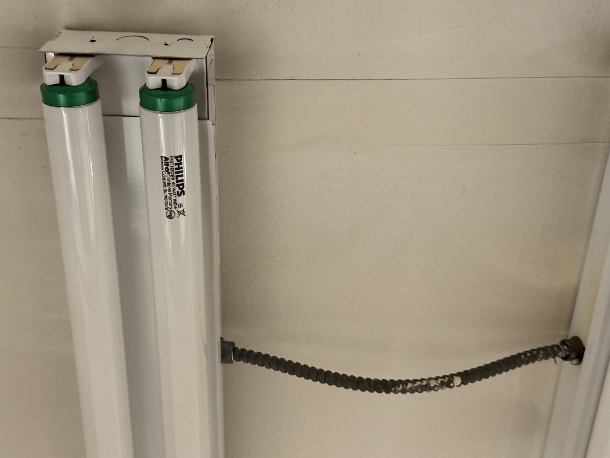 Is It Possible to Easily Swap Fluorescent Bulbs for T8 LED Bulbs?