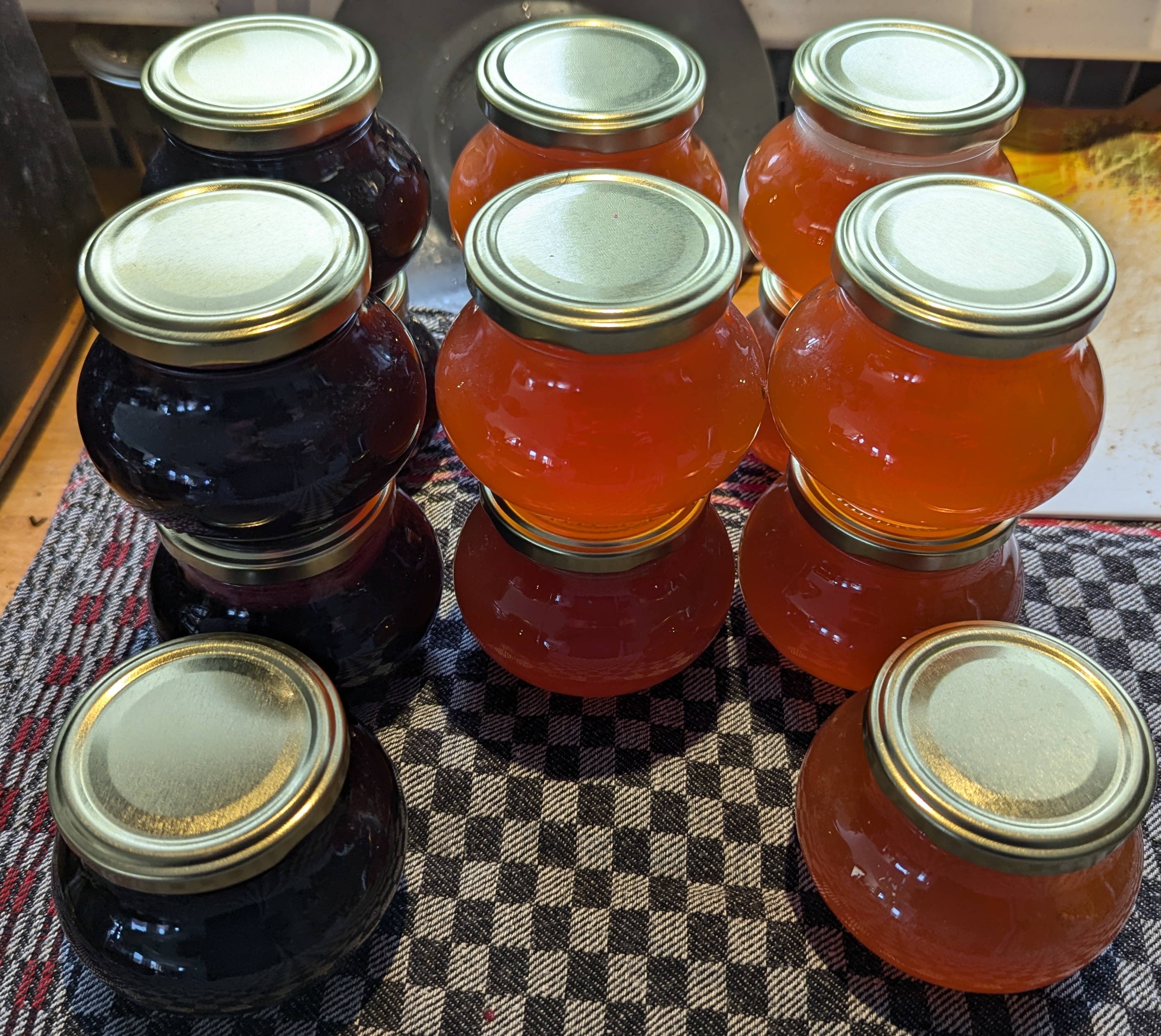 The Art of Cooking Jelly: A Sweet Journey