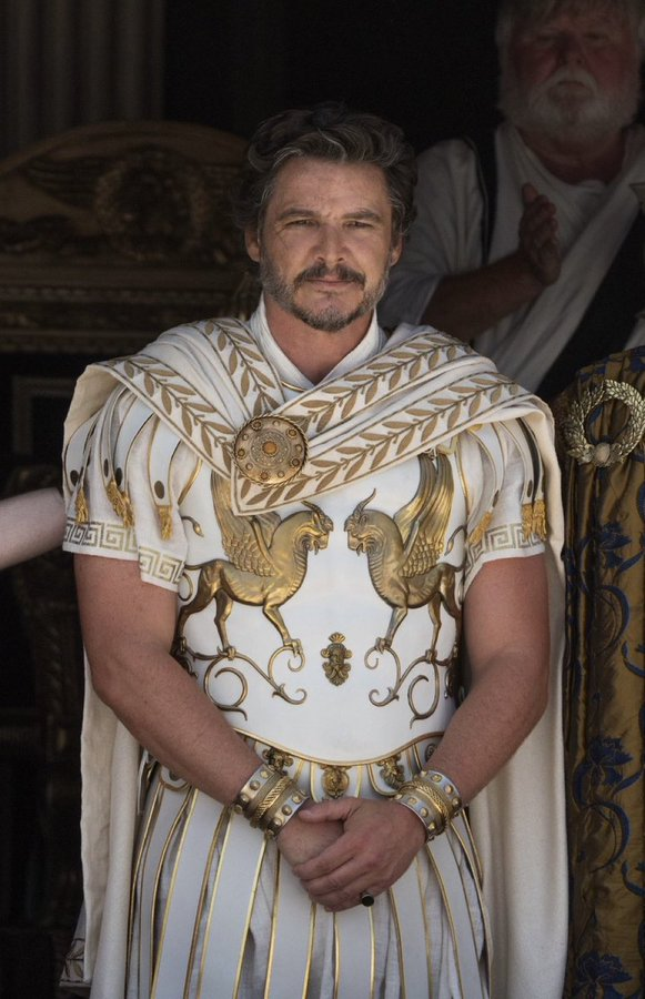 Pedro Pascal's Stunning Blue and Black Ensemble in Gladiator 2
