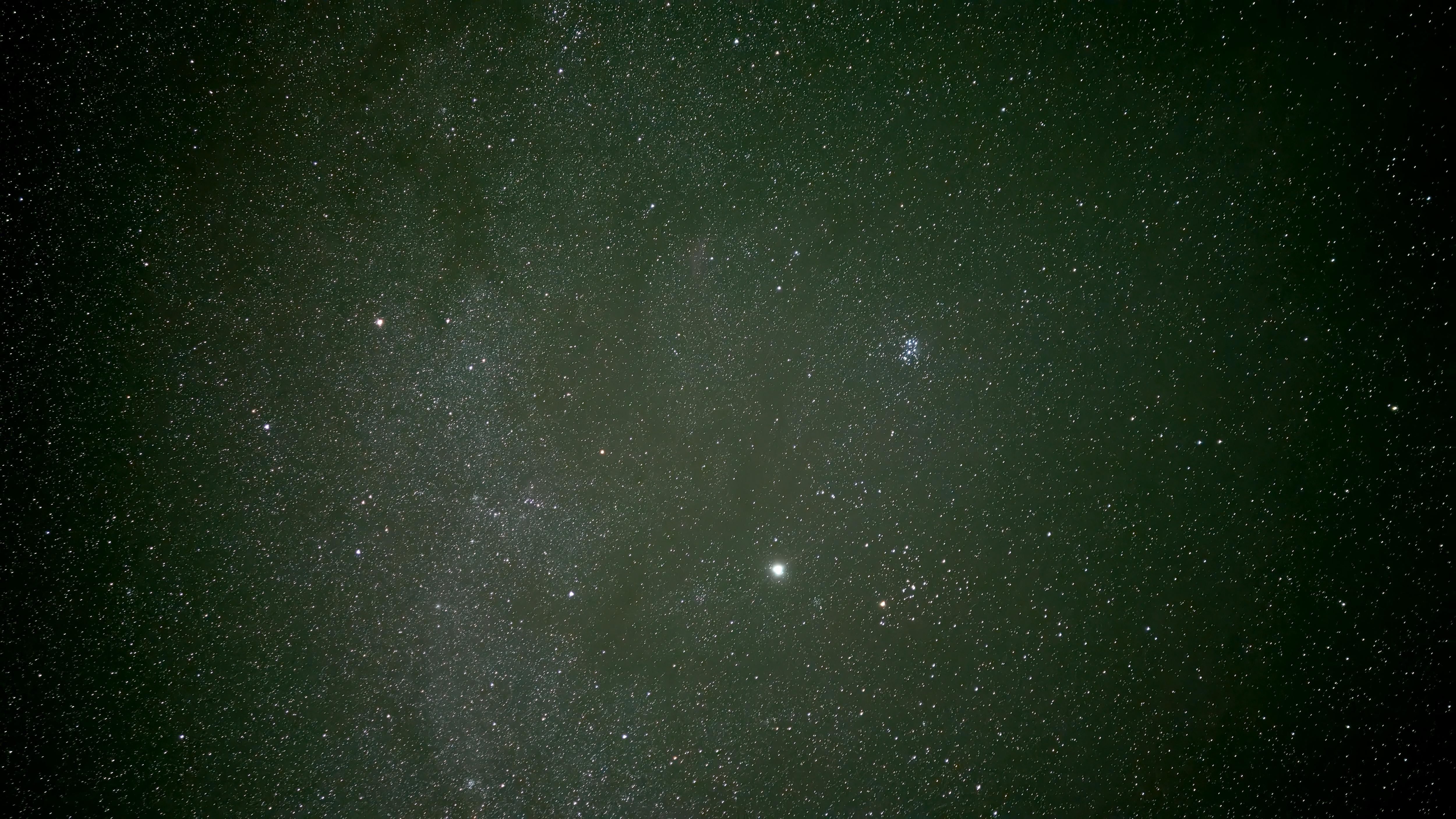 Astrophotography Masterpiece: Pixel 9 Pro XL Captures the Davis Mountains