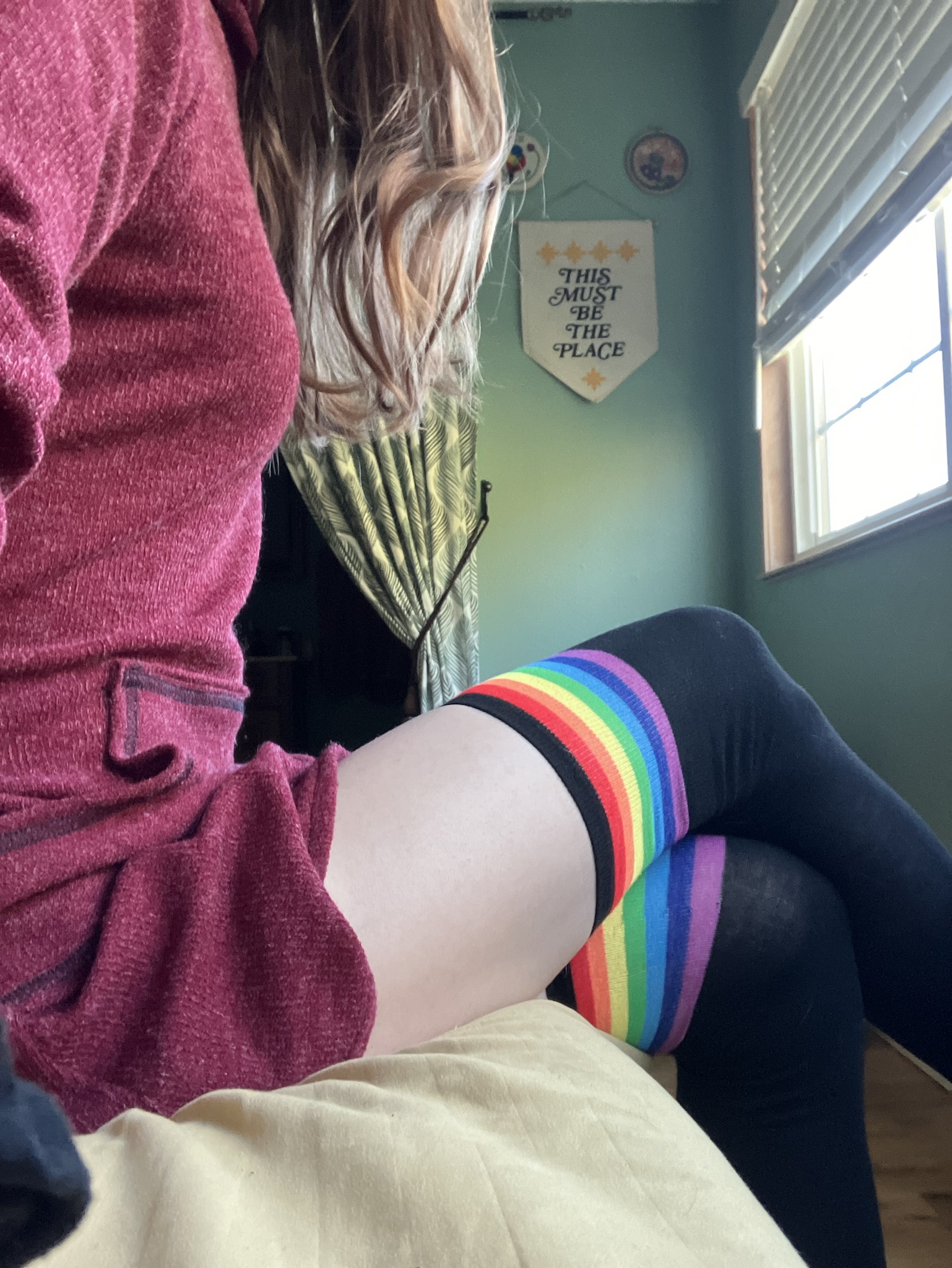 Captivating Rainbow Thighs and Enchanting Eyes