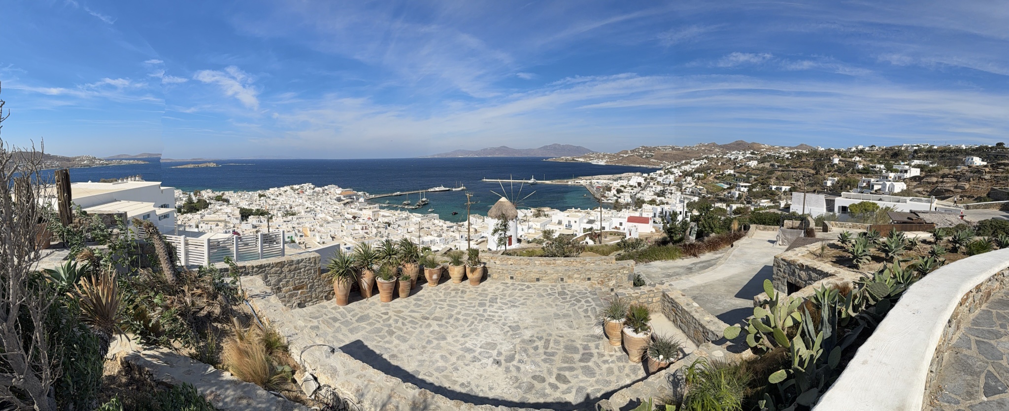 Stunning Views of Beautiful Mykonos: A Mediterranean Paradise