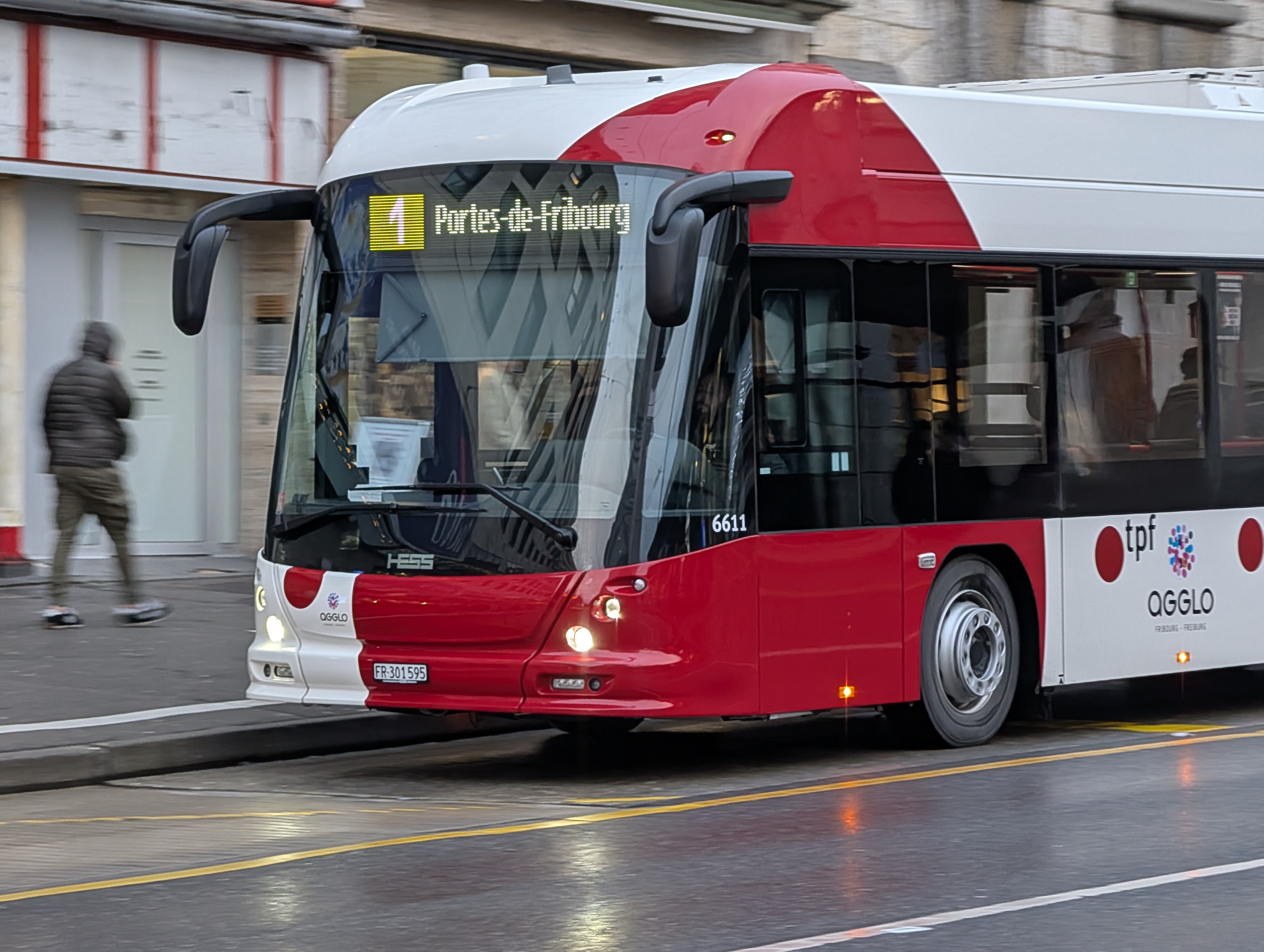 Introducing the TPF Hess Lightram 19 IMC Trolleybus
