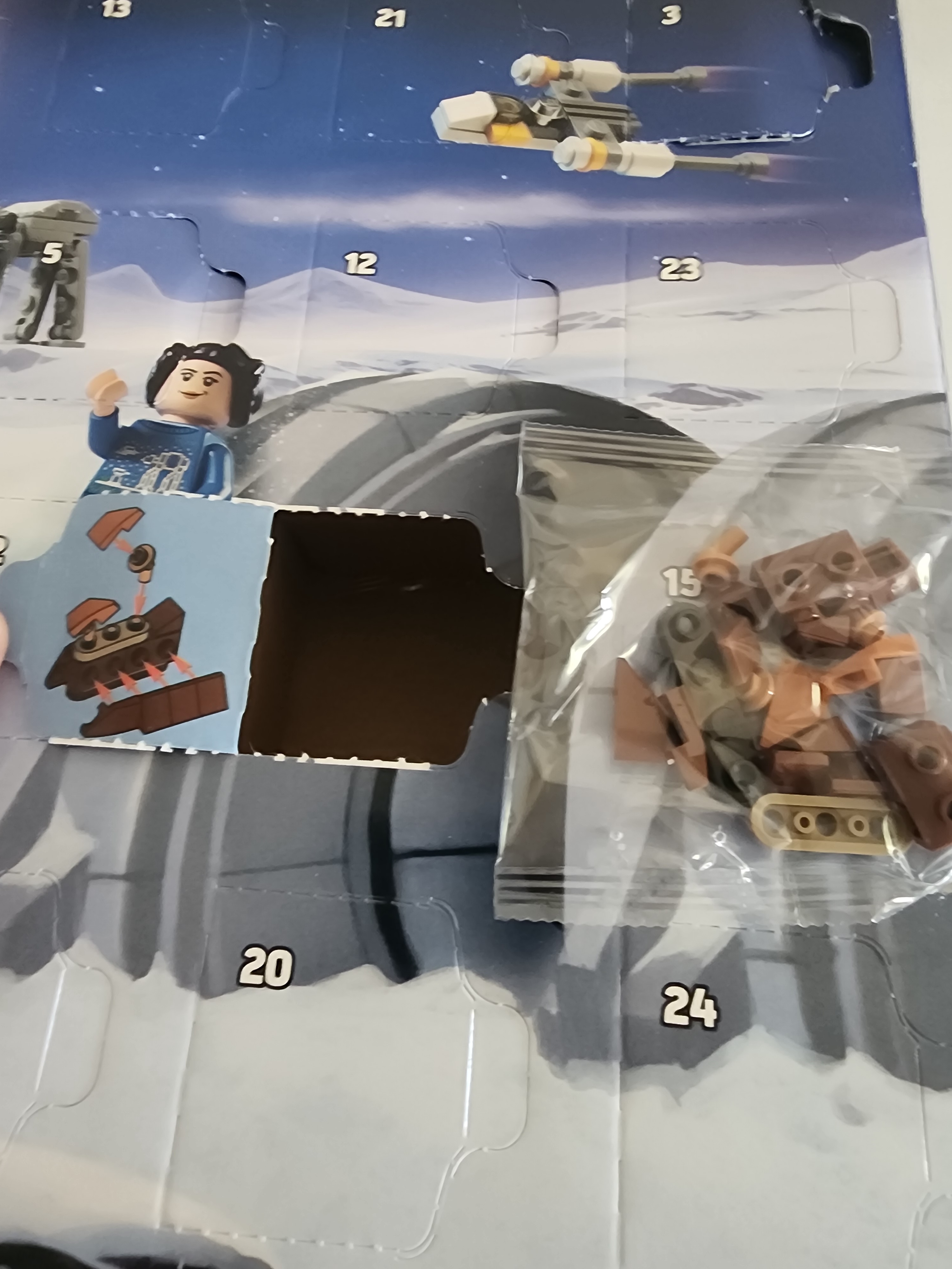 Unboxing Day 8 of the Star Wars Lego Advent Calendar