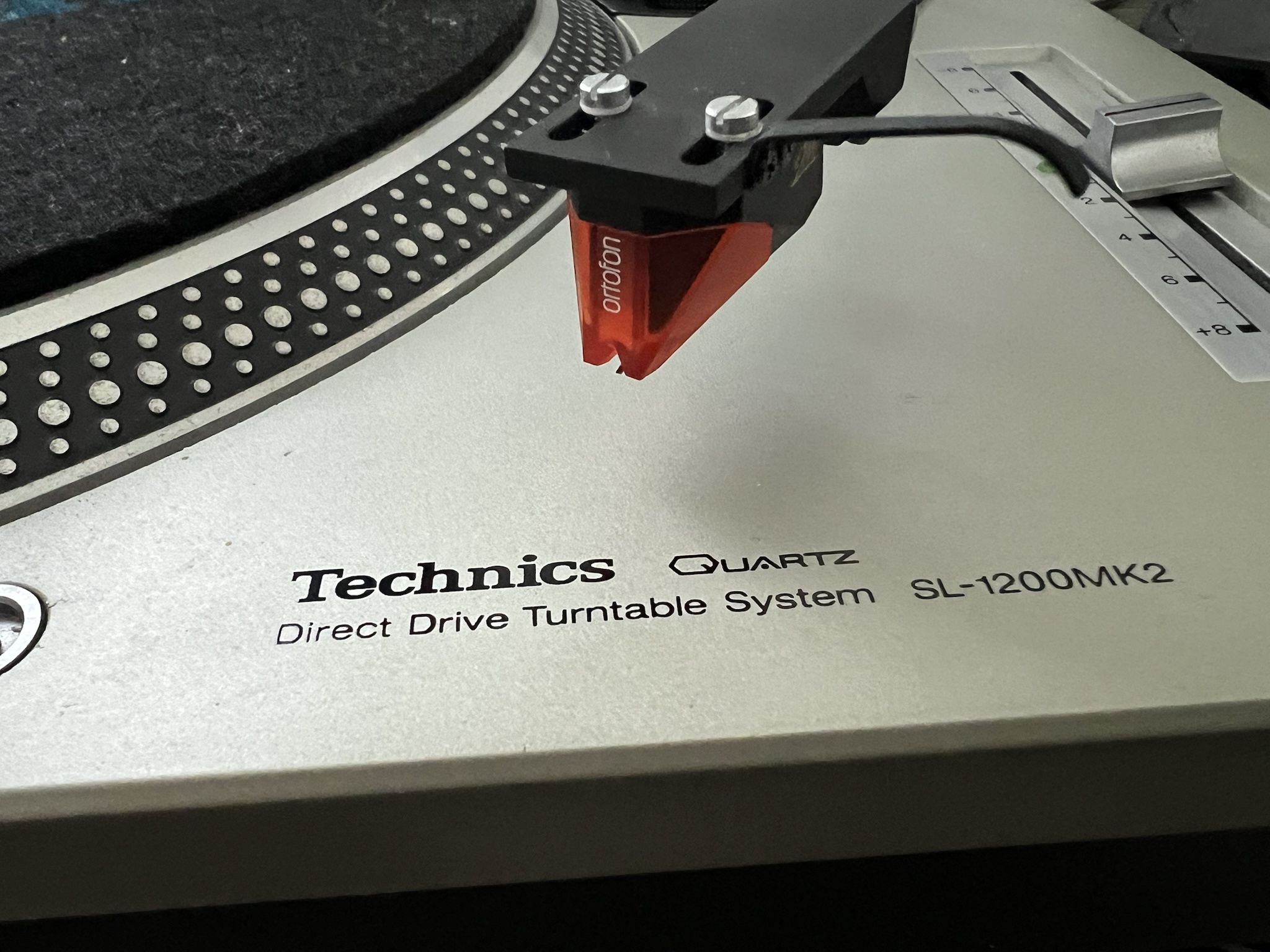 Iconic Technics SL1200 Mk2 Turntable