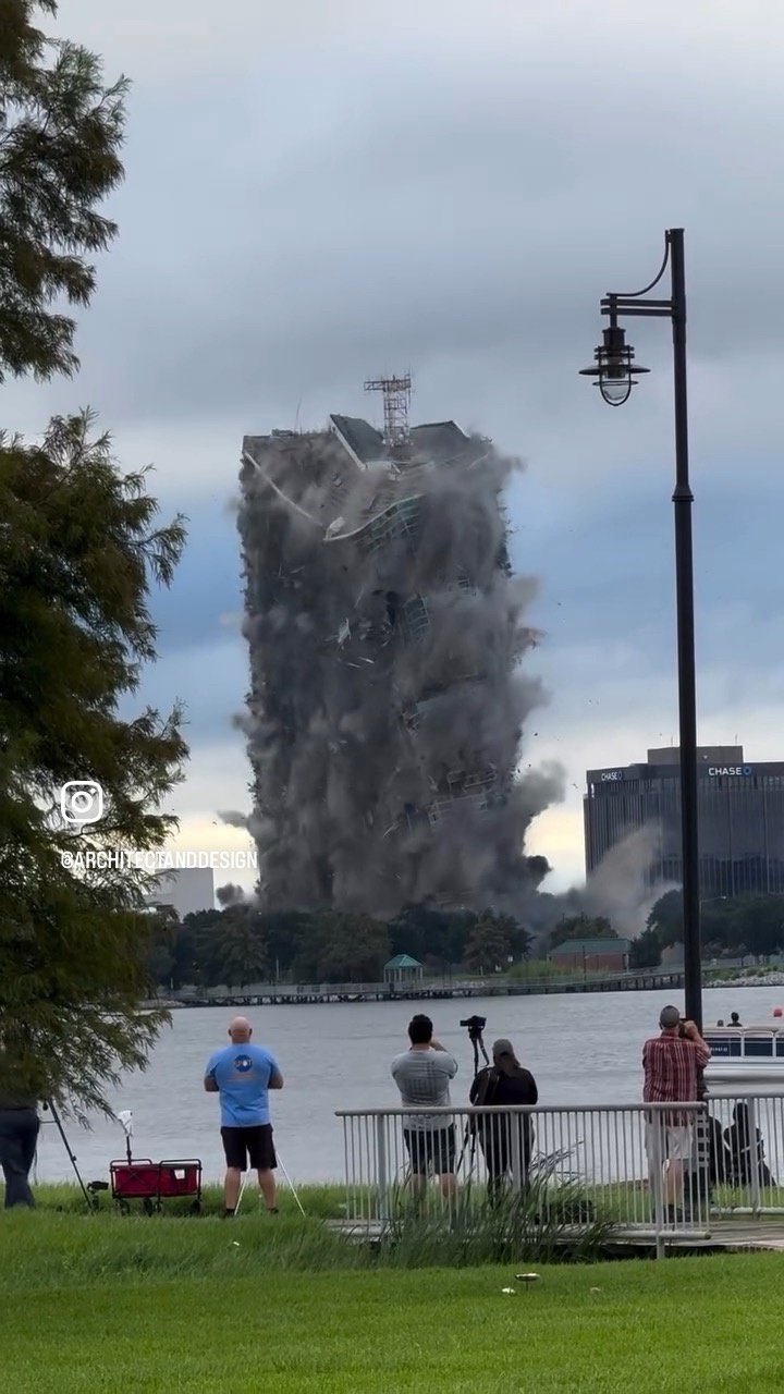 Witness the Demolition of Capital One Tower in Lake Charles, LA