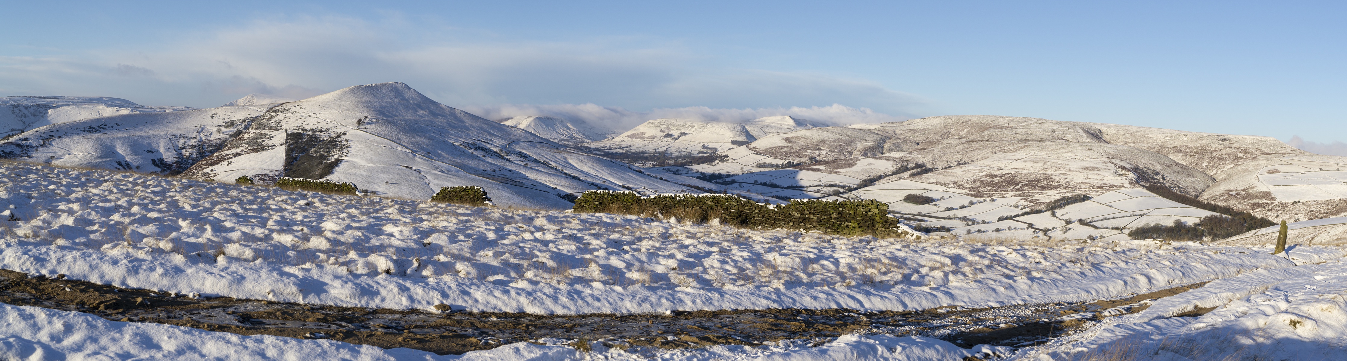 Exploring the Beauty of Edale: A Scenic Adventure