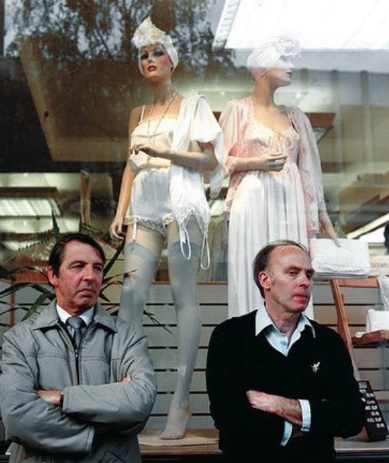 A Glimpse of Oxford Street, London: The Vibrant 80s
