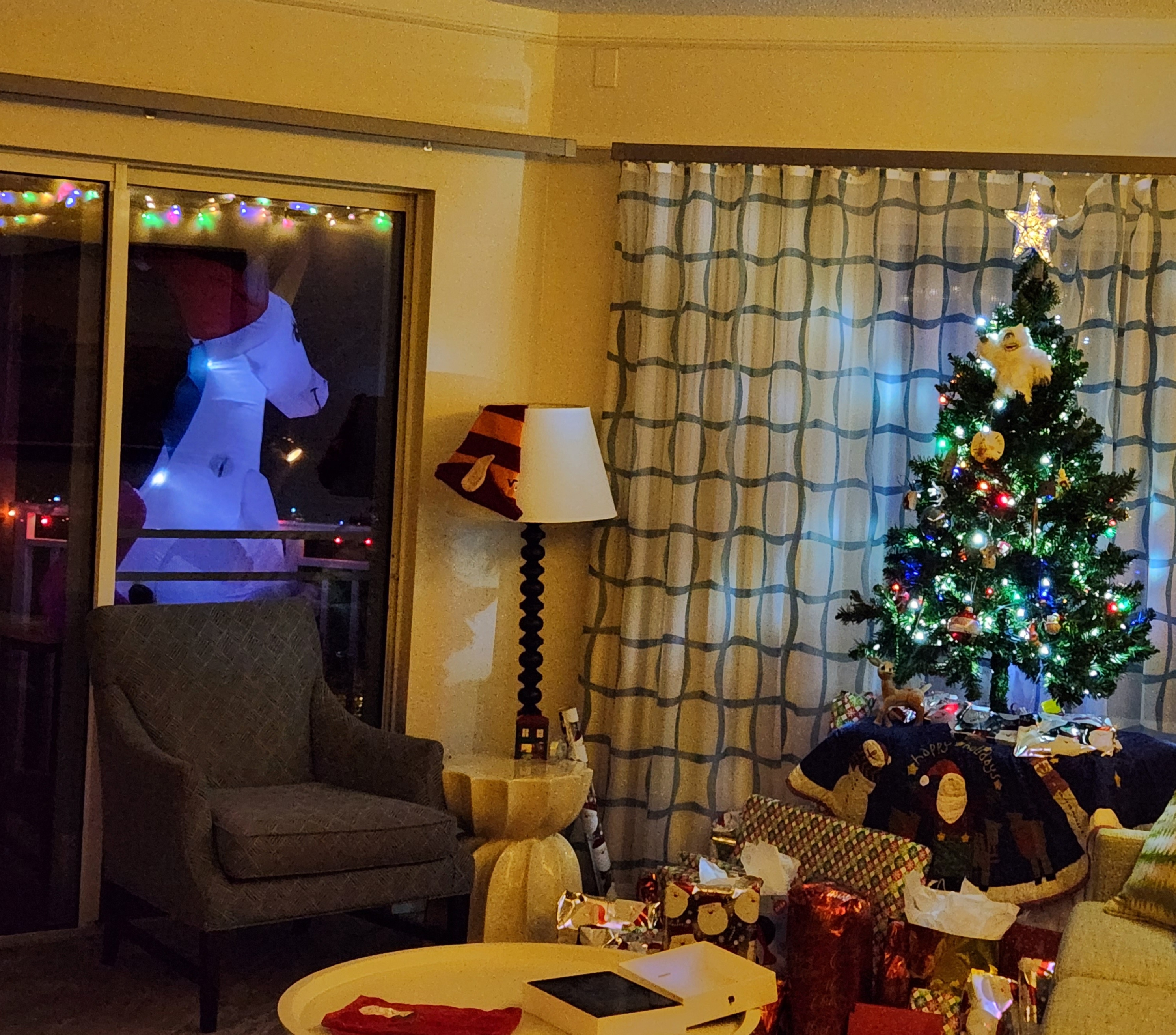 A whimsical Christmas unicorn sighting!
