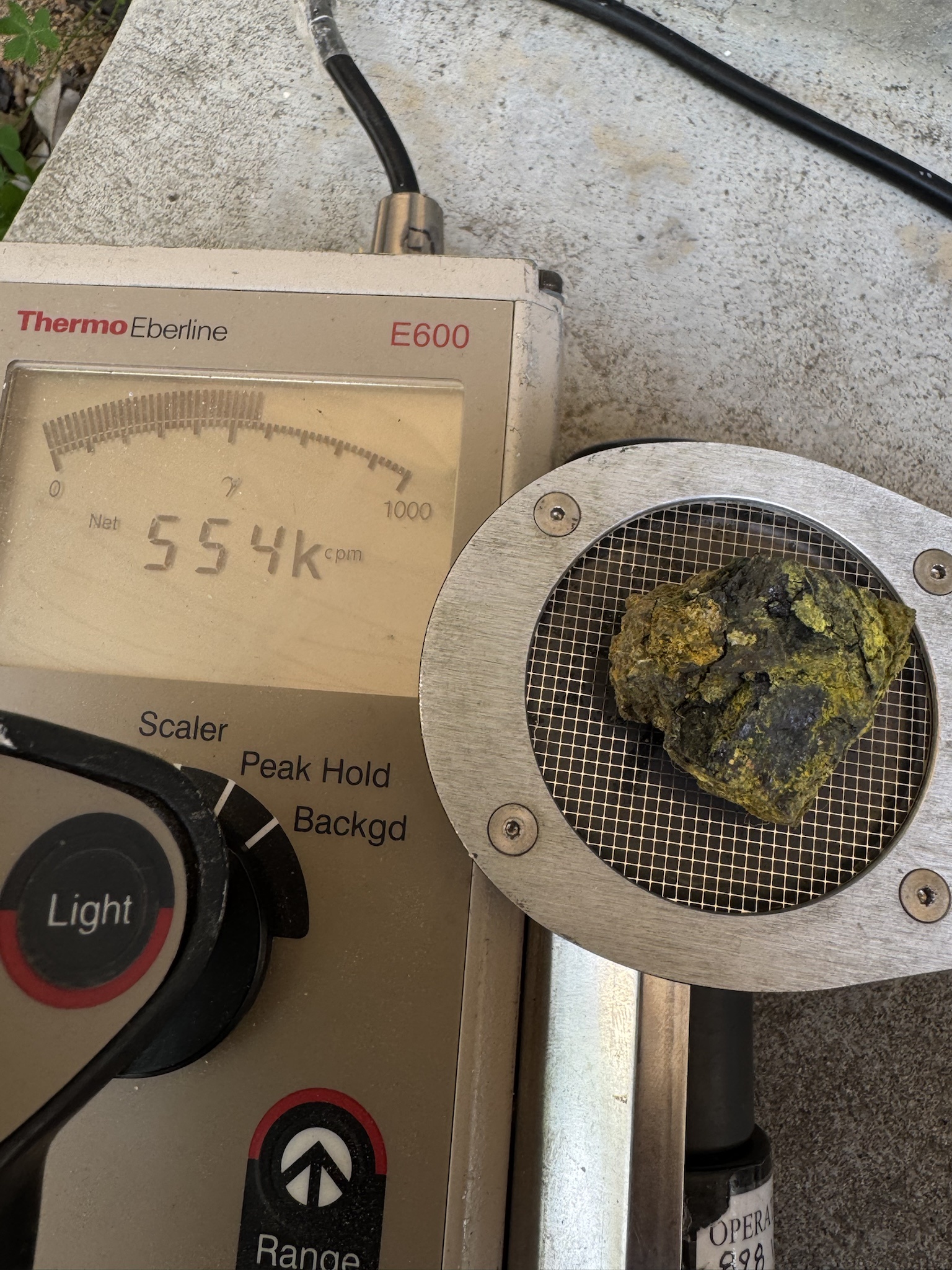 Behold the stunning beauty of 554,000 CPM 22.05 Grams of vibrant uraninite with high radium content!