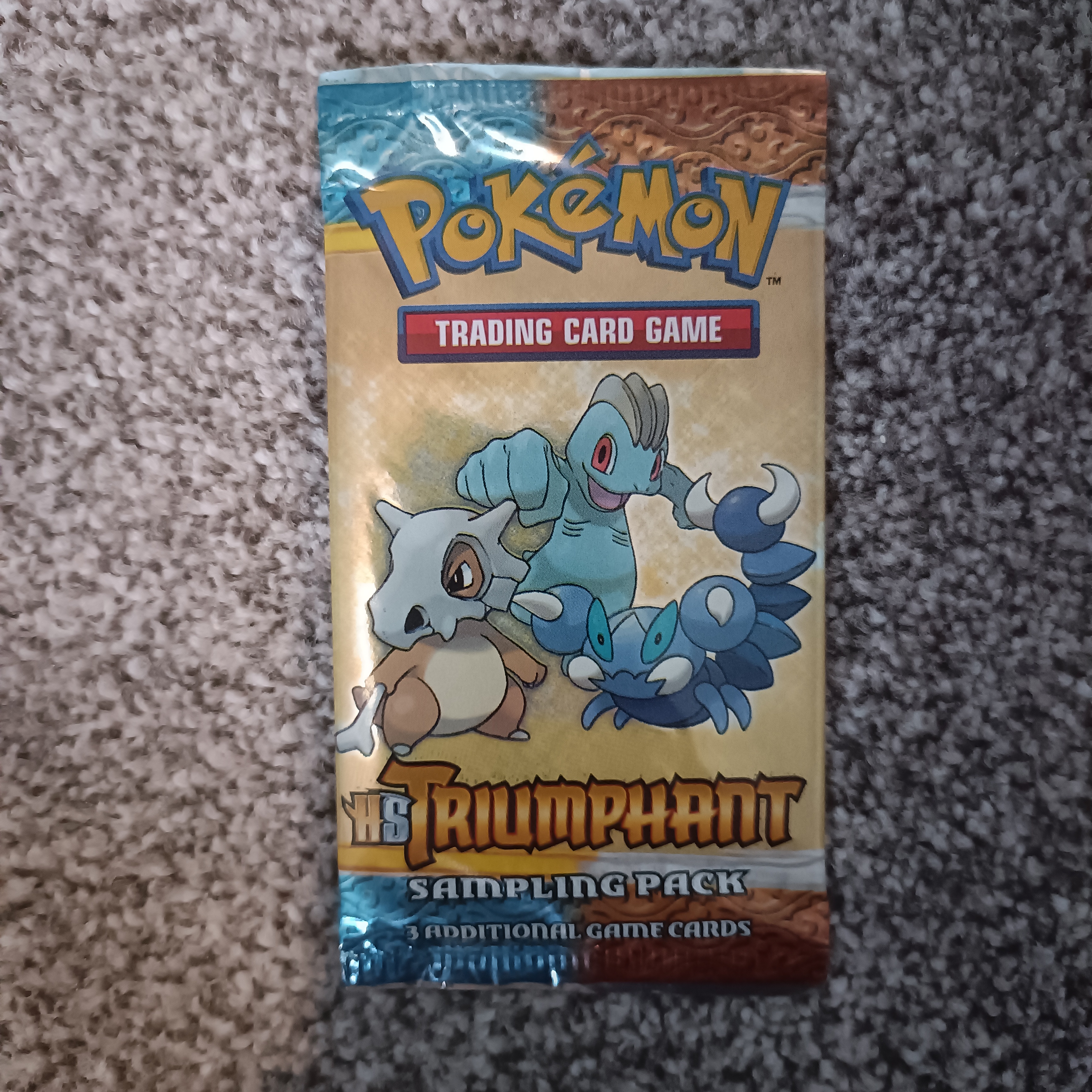 Unboxing the Pokémon HS Triumphant Sampling Pack