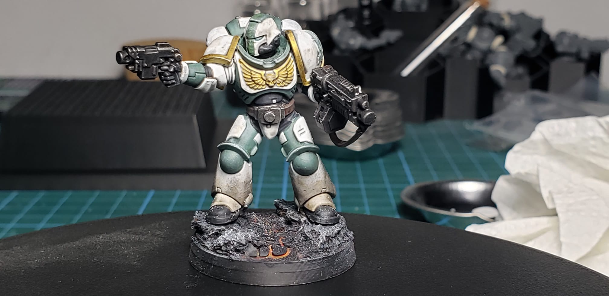 At last, I've completed my custom paint scheme for the salamanders!
