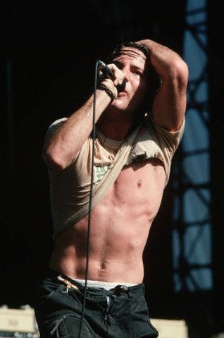 Eddie Vedder: The Ultimate Teenage Heartthrob