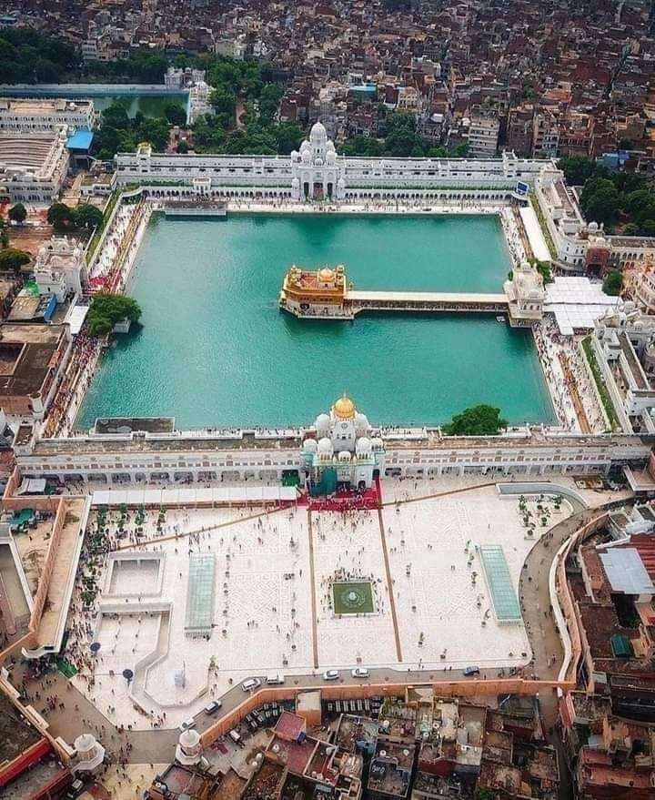 The stunning Golden Temple in Amritsar, Punjab, India.
