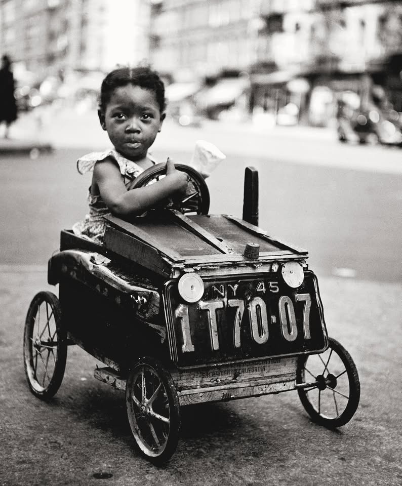 A Glimpse of Harlem in 1947