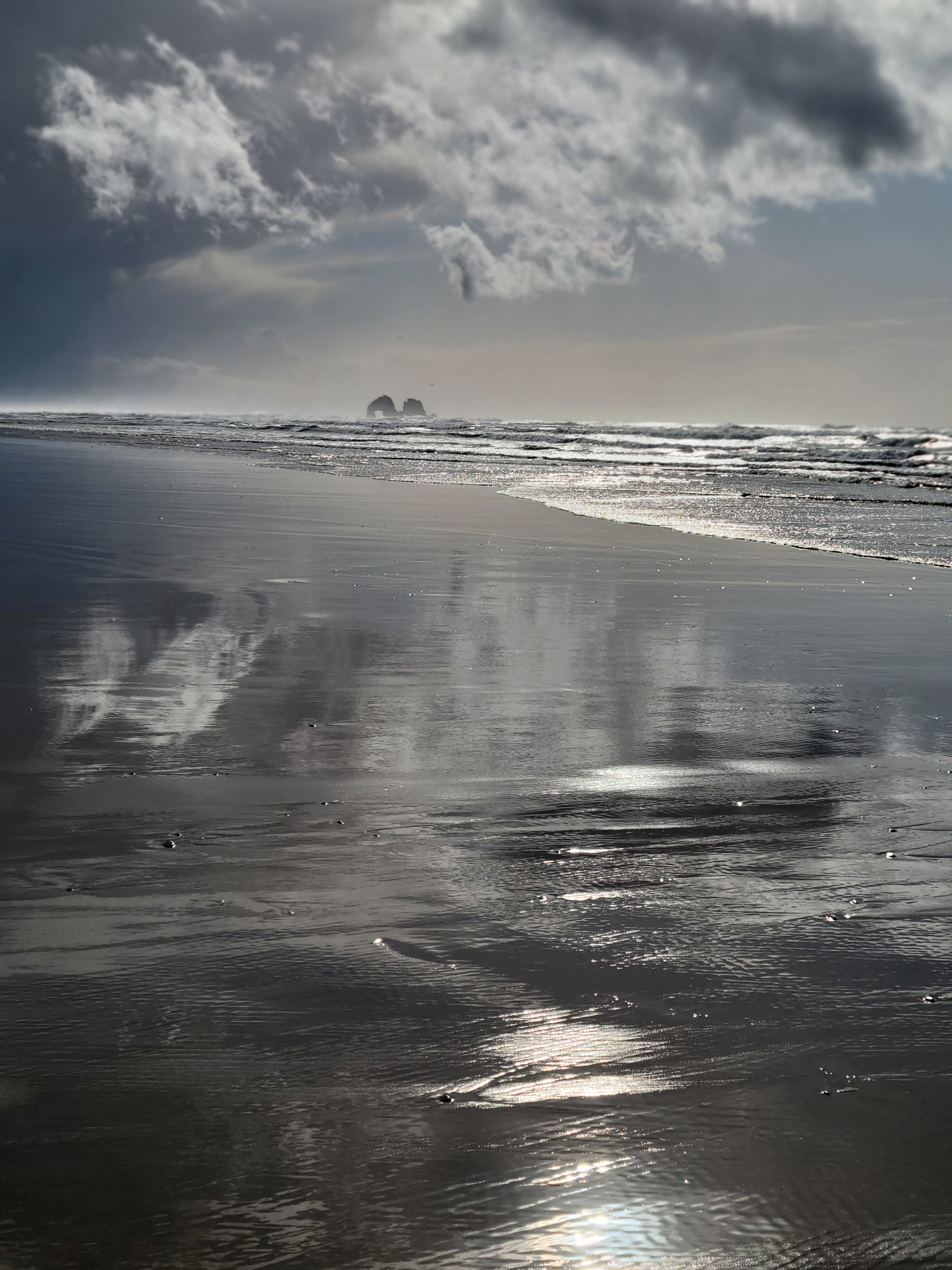 A Tranquil View of the Pacific Ocean