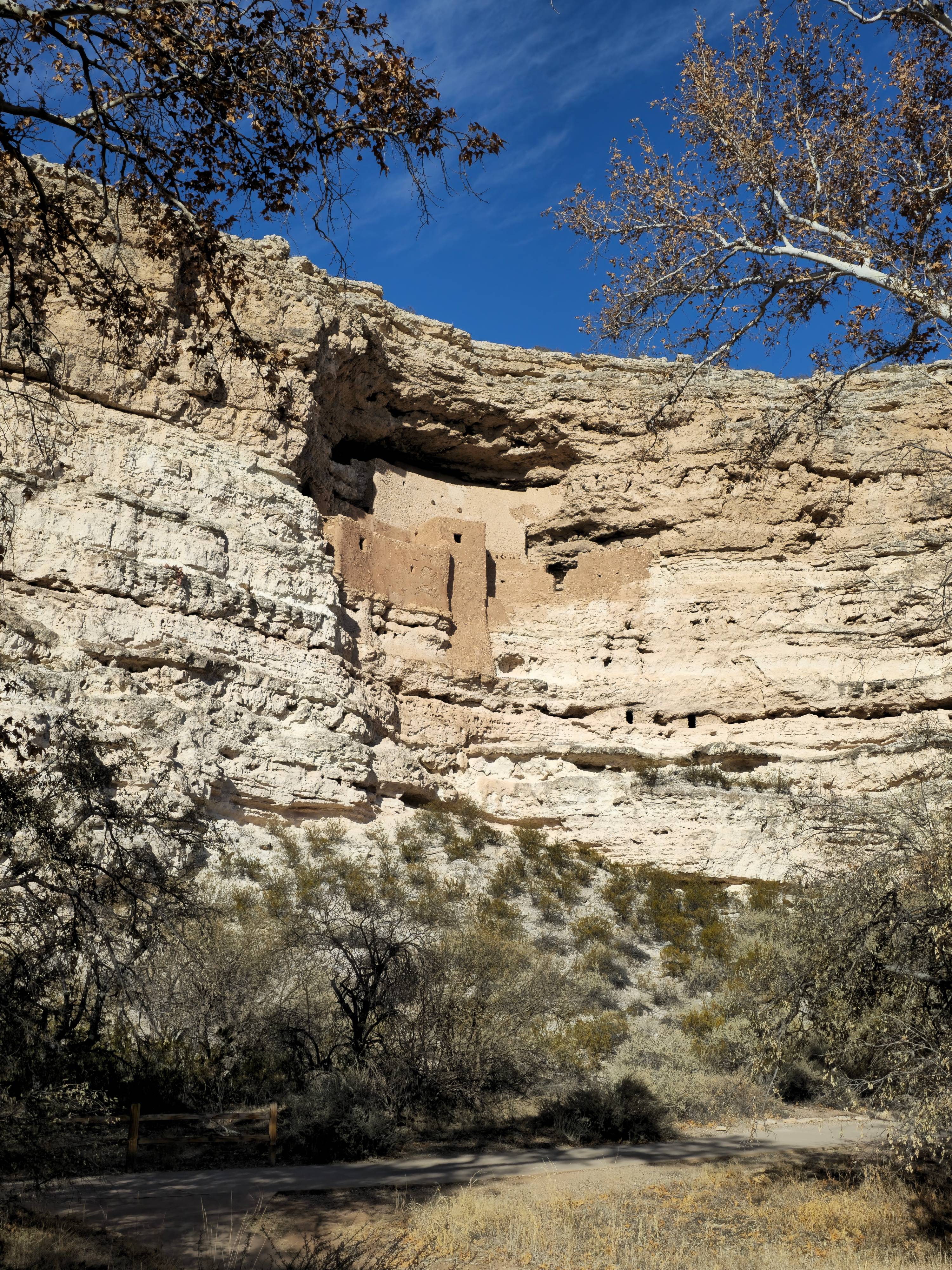 Discovering the beauty of Montezuma Castle in Arizona