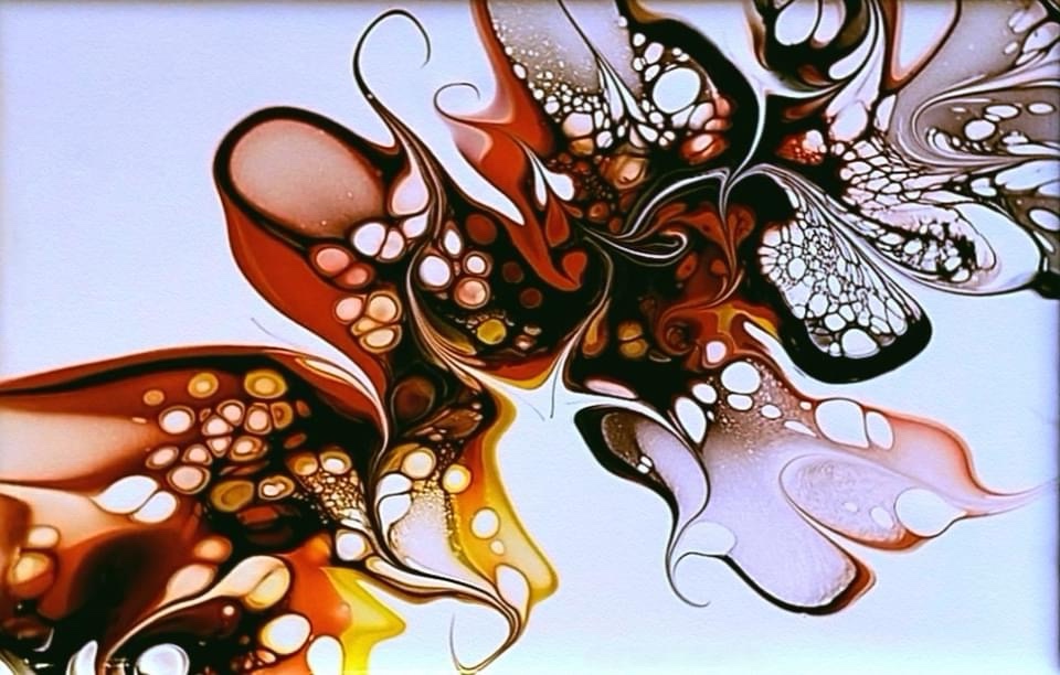 The Captivating Beauty of Fluid Art