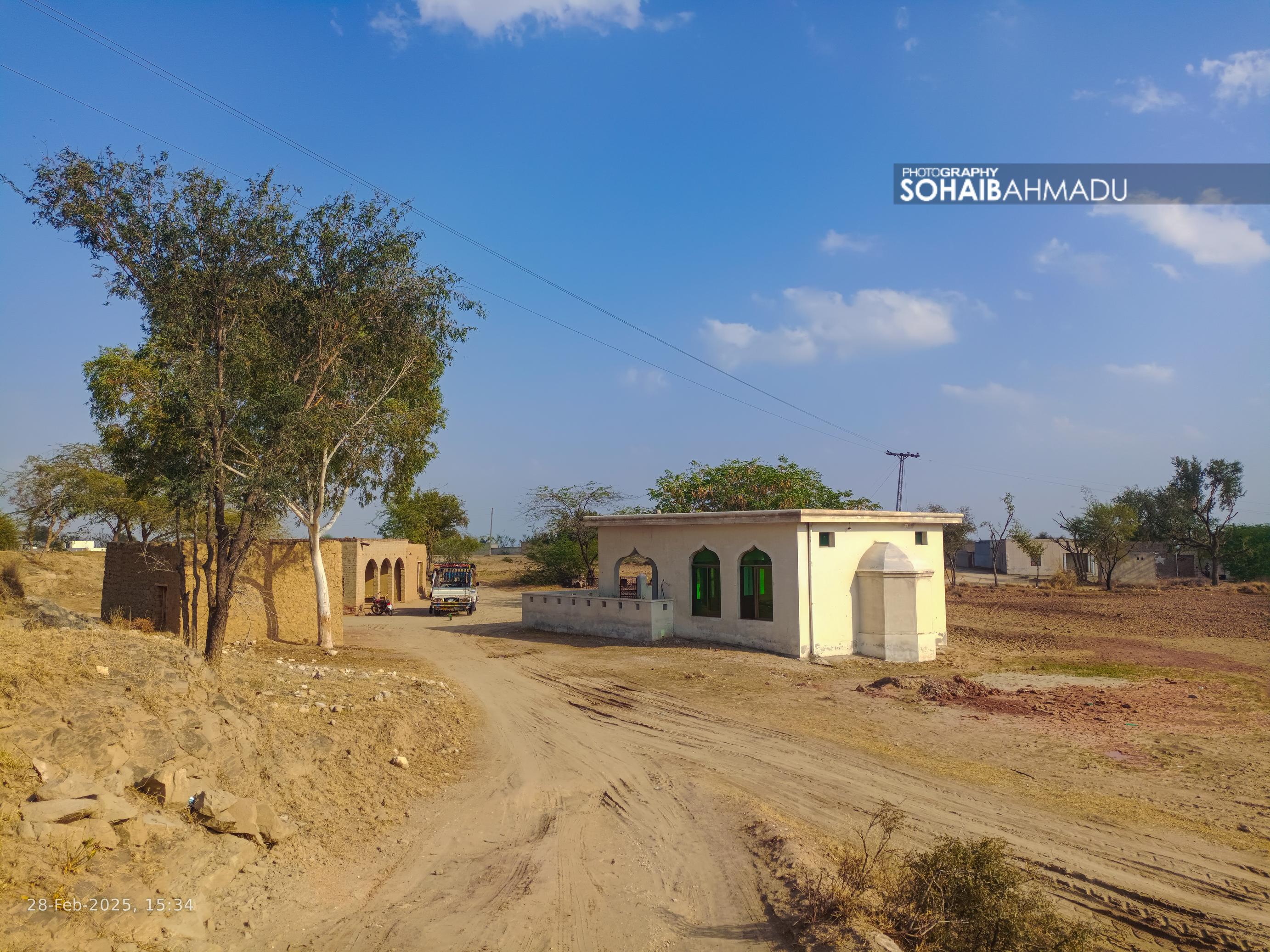 Exploring Siddiq wala Araa near Thamewali: A photo journey (10 images)