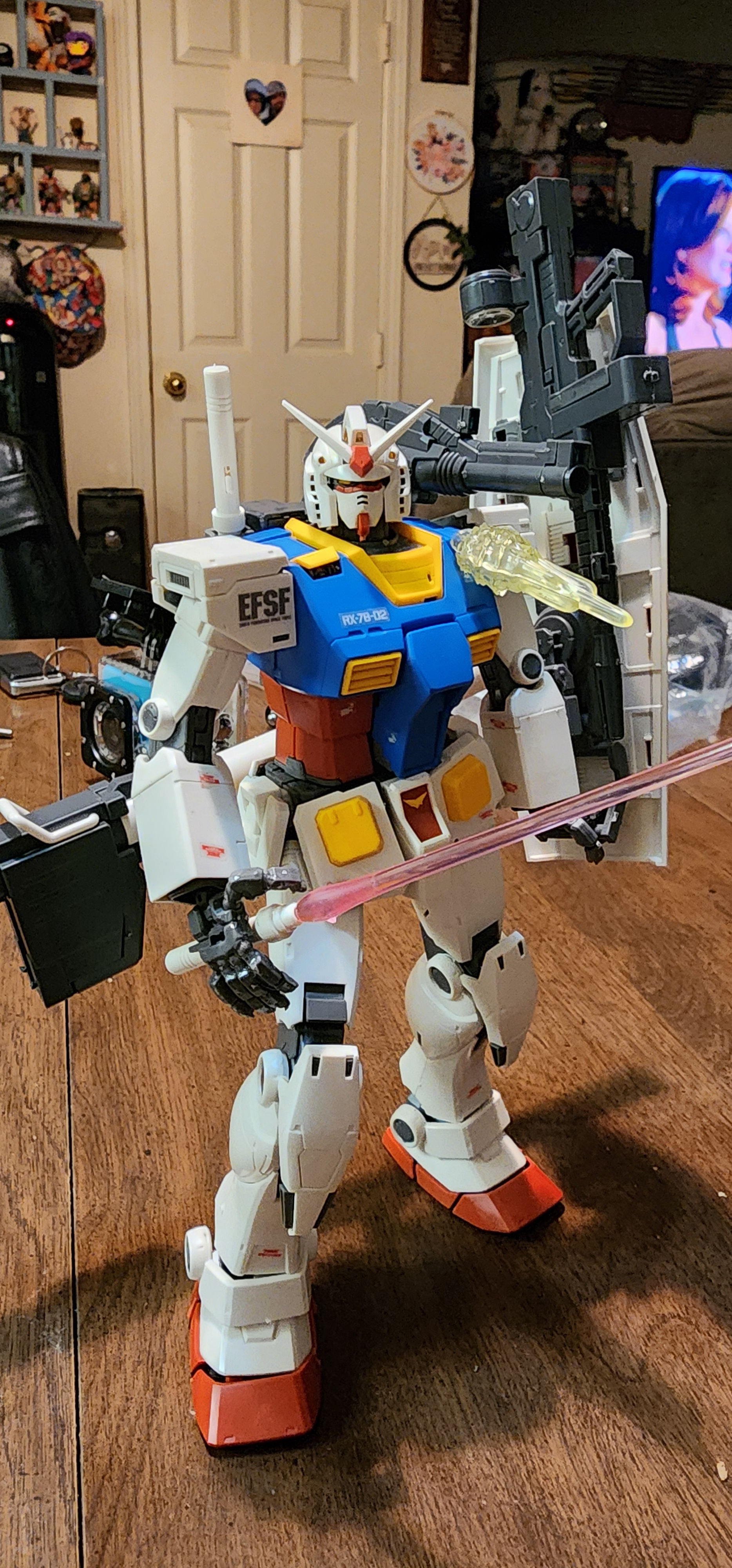 Behold my very first master grade Gundam!