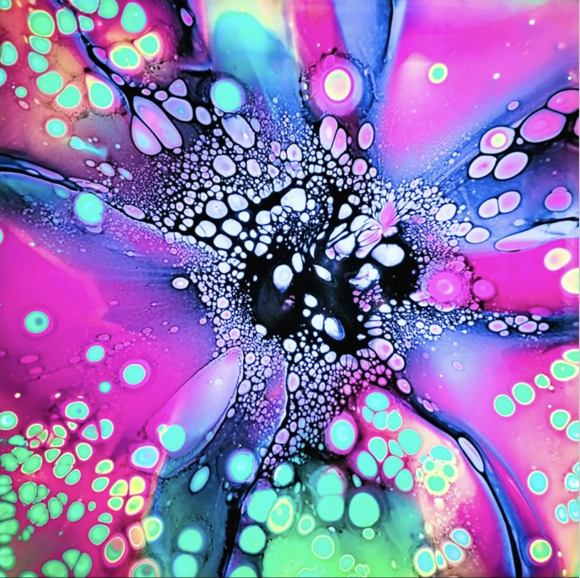 Captivating Fluid Art Masterpieces