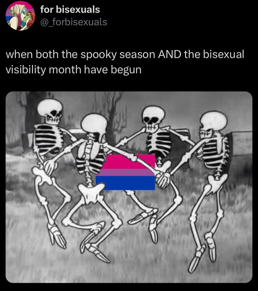Volume 485 of 'I'm not deleting these from my phone, just sharing for a sense of connection in this bleak world' Dumps - SPOOPY SEASON, Week 3: THE SKELETON WARS!!! Episode 3.