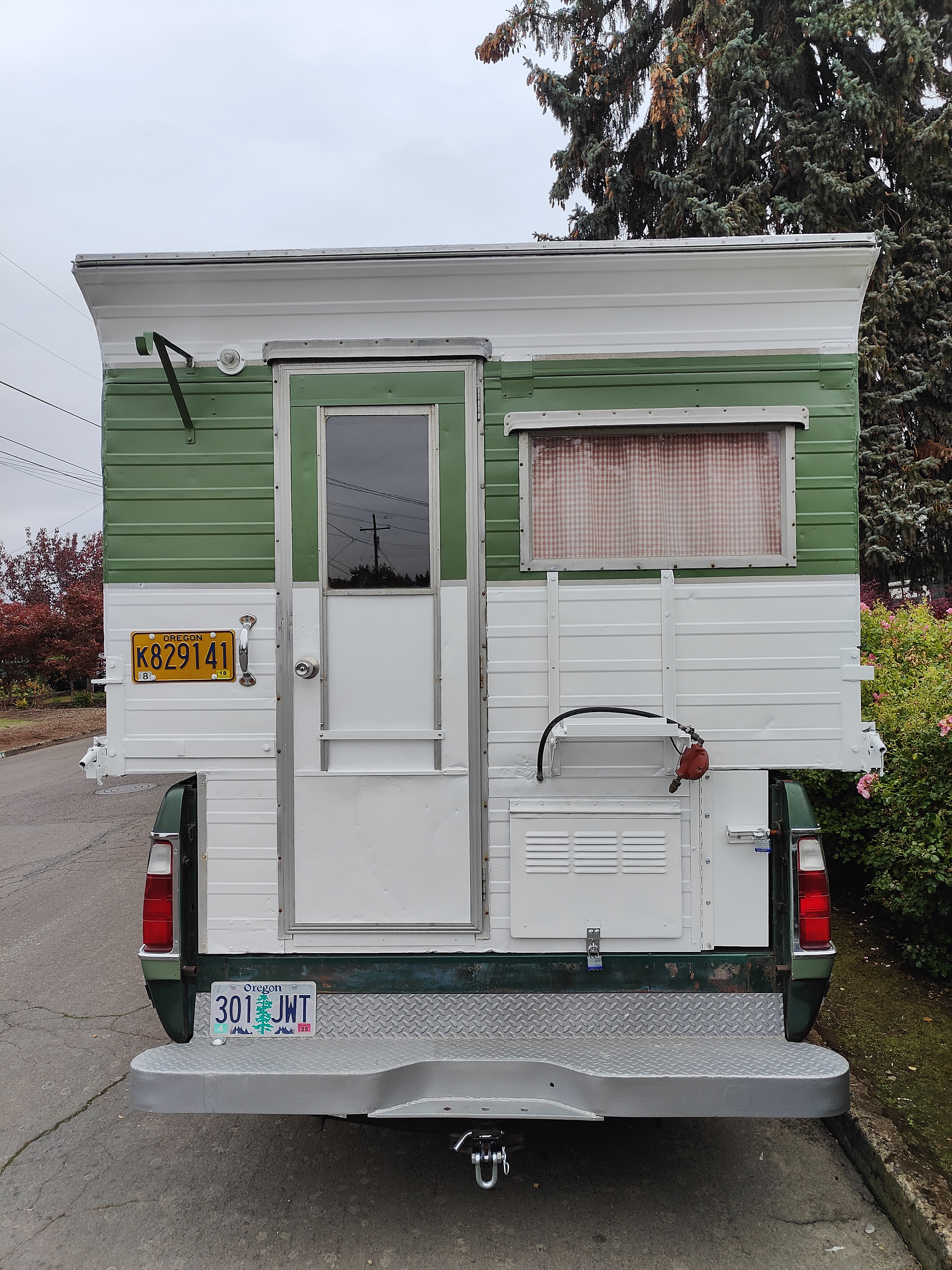 Restoring a Classic: My 1977 D200 Adventurer with a Vintage Camper