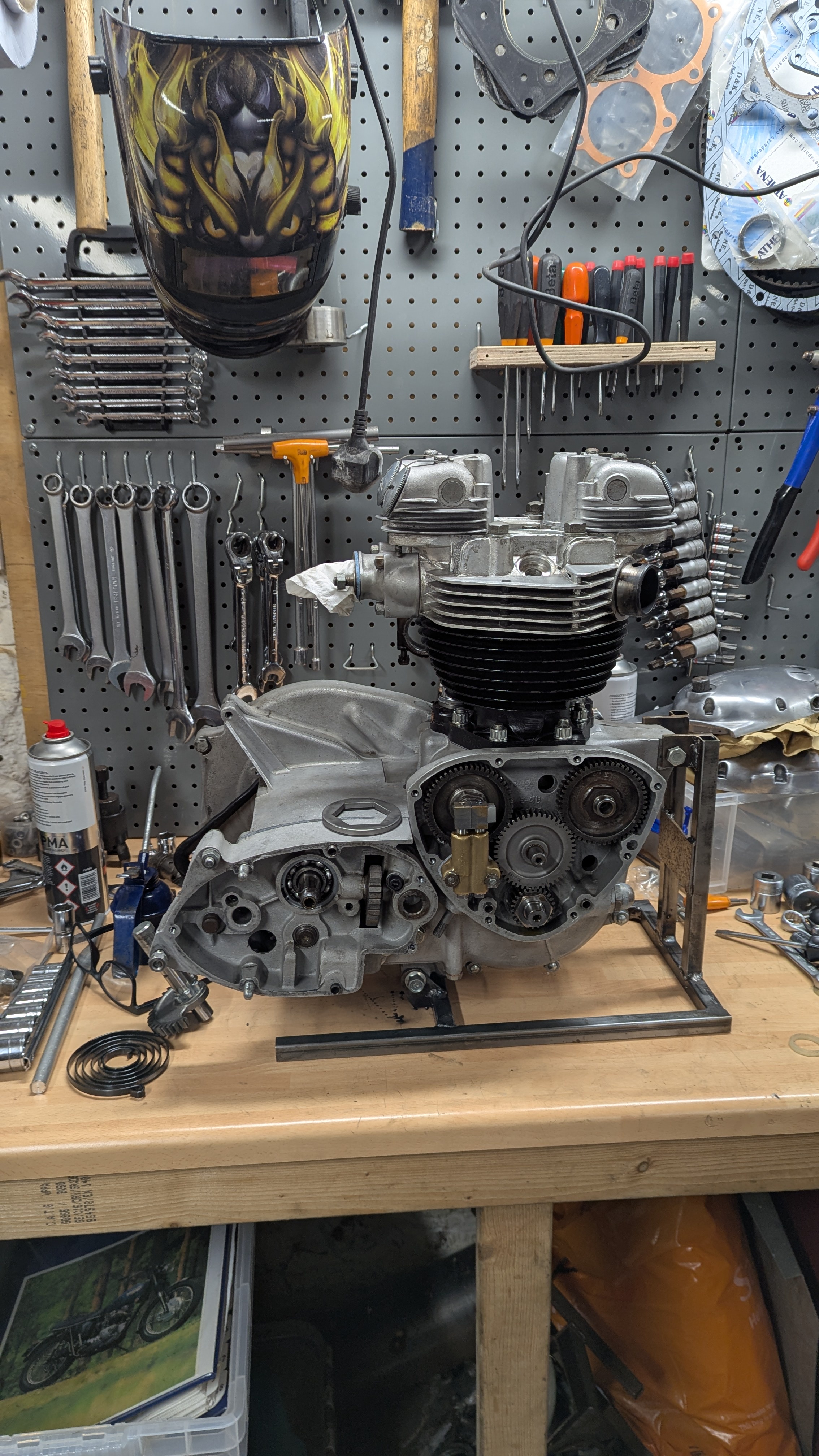 Reviving a Classic: Triumph Bonneville Cylinder Head Installation