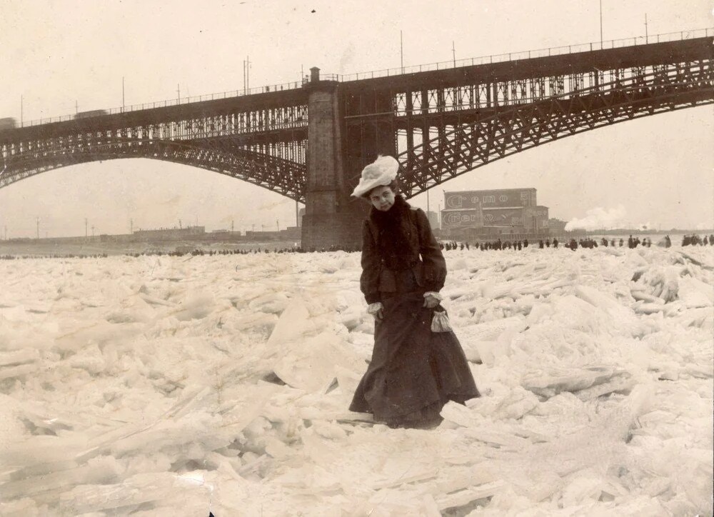 A Glimpse into Winter 1905: A Historical Snapshot