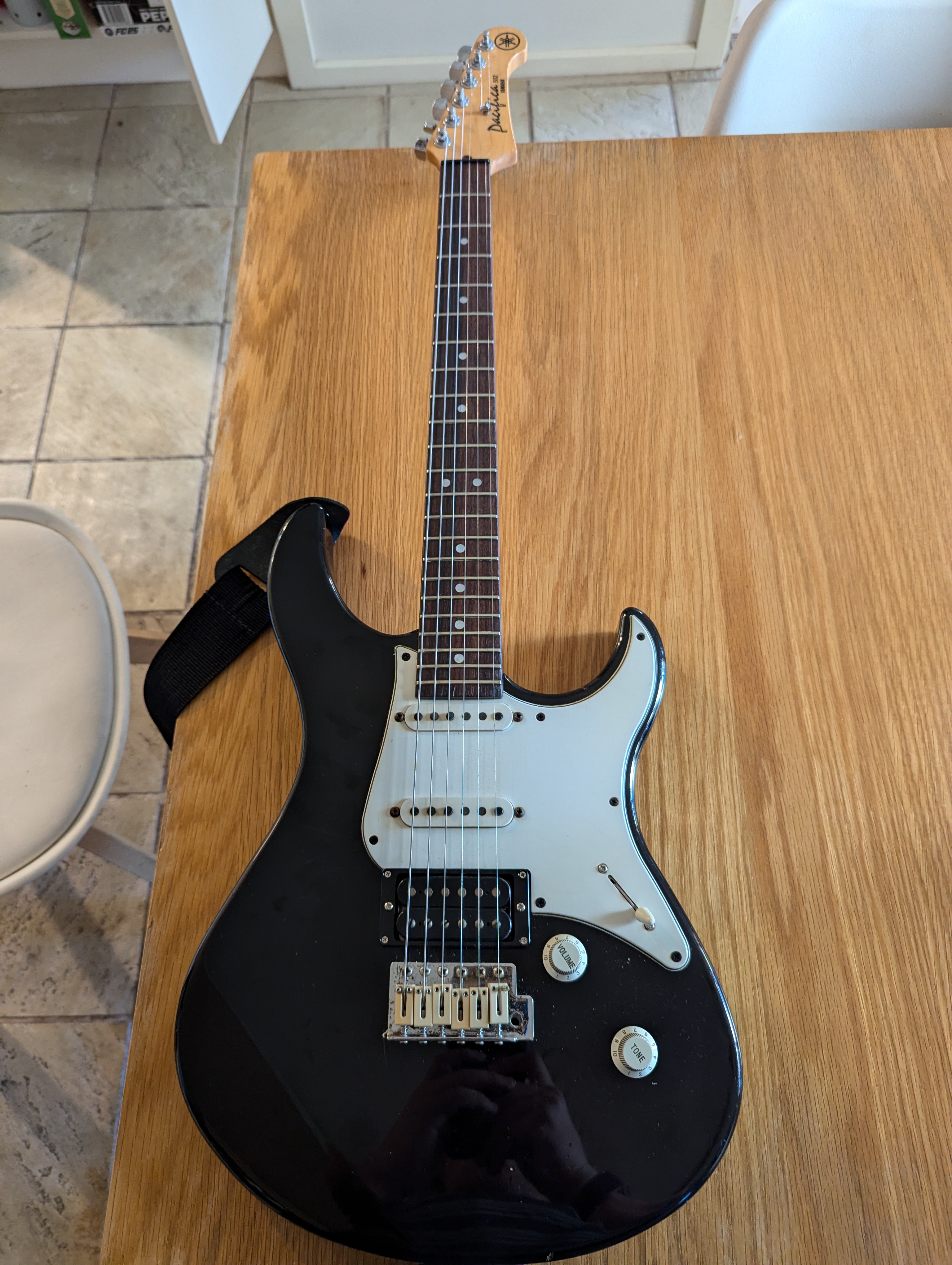 Reviving the Yamaha Pacifica 512: A Restoration Journey