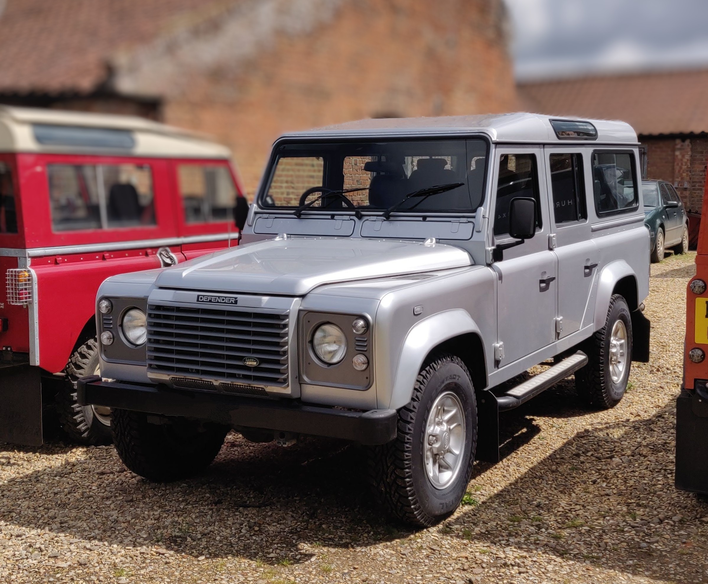 Check out my 2005 Defender Td5 ready for the car meet!