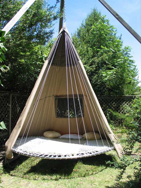 Creative Crafting: Made from an Old Trampoline