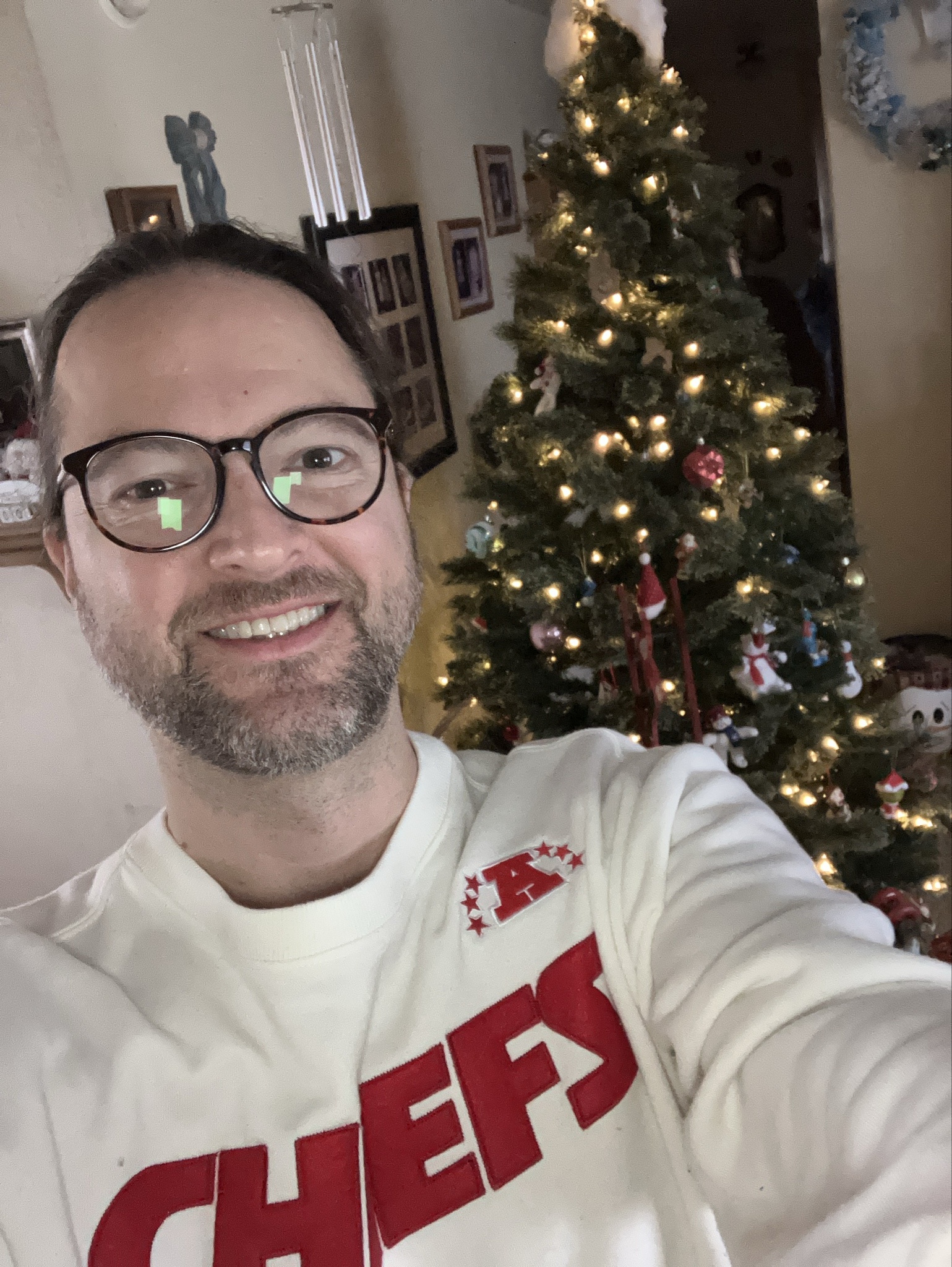 Merry Christmas! Here’s a Random Selfie and Some Memes