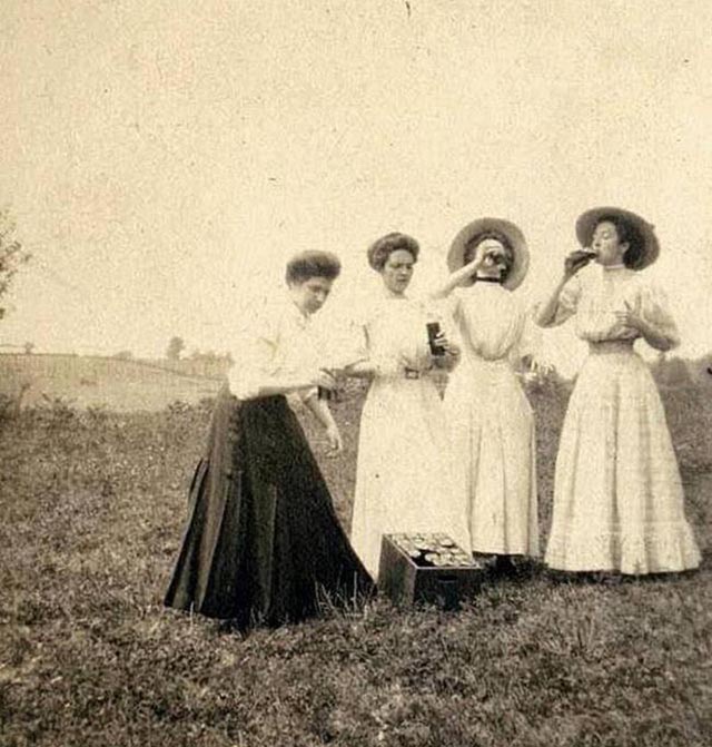 Teachers Let Loose on Spring Break, 1910 Style!