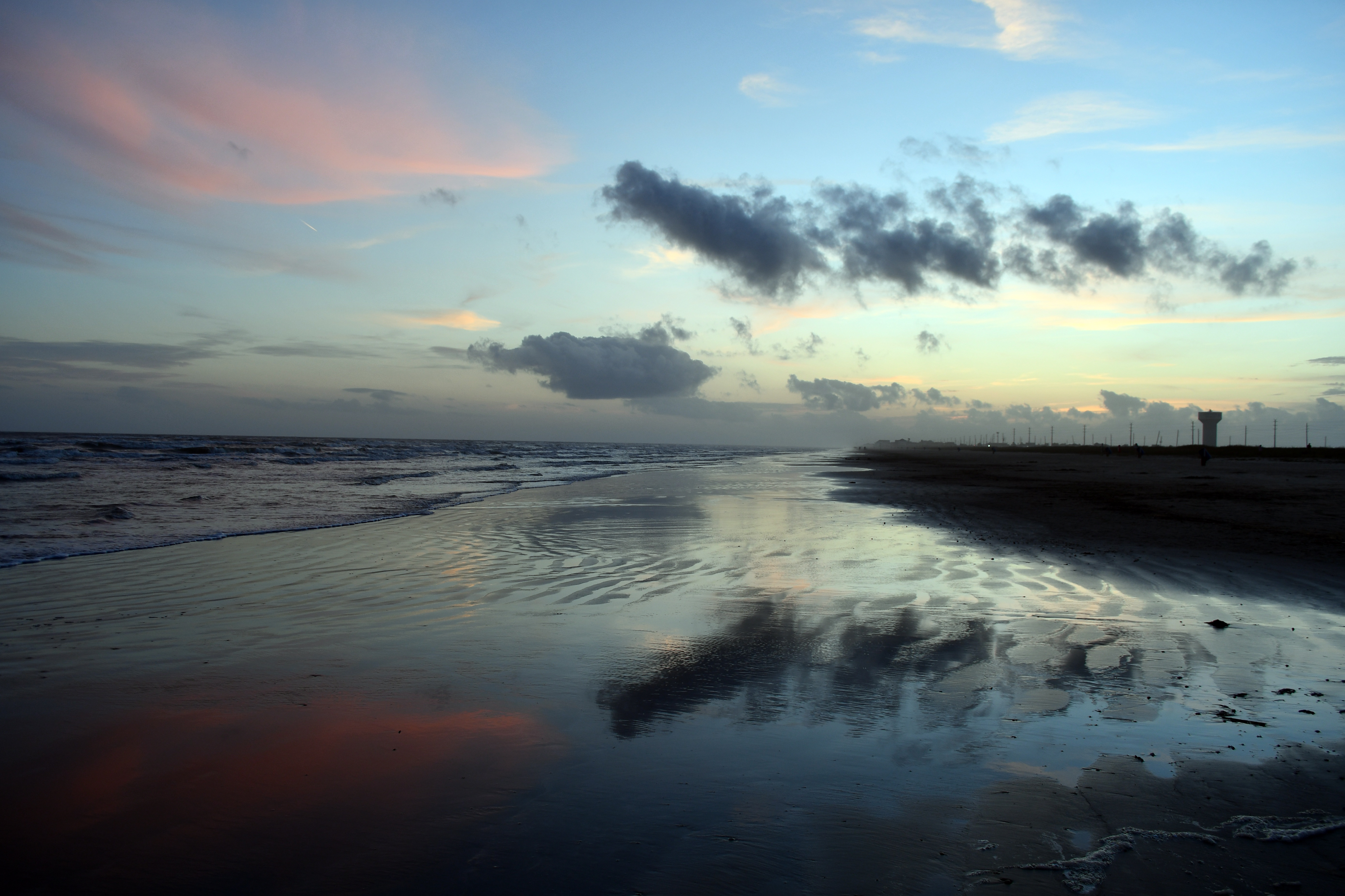 Capturing the beauty of sunsets: My photography journey in Galveston