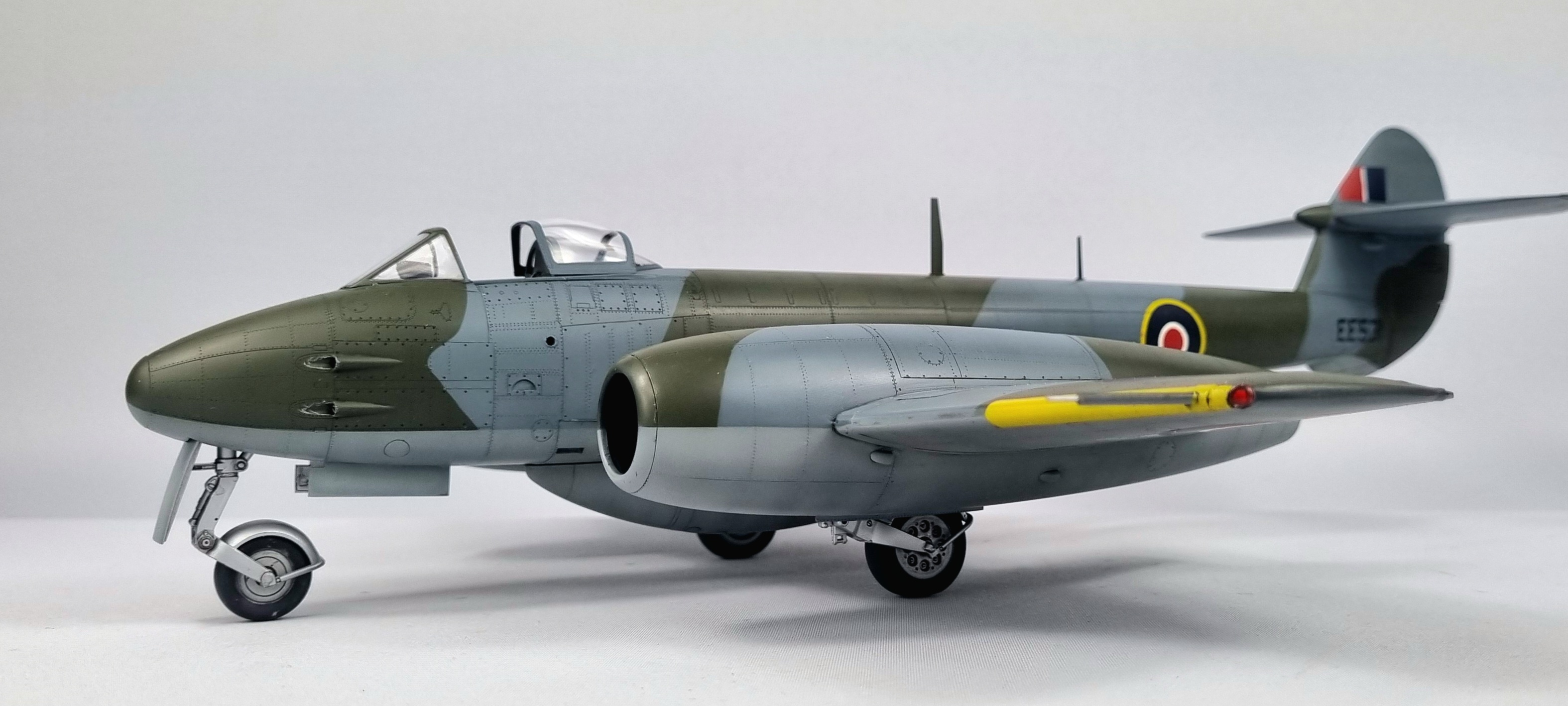 The Iconic 1/32 Scale Gloster Meteor Model