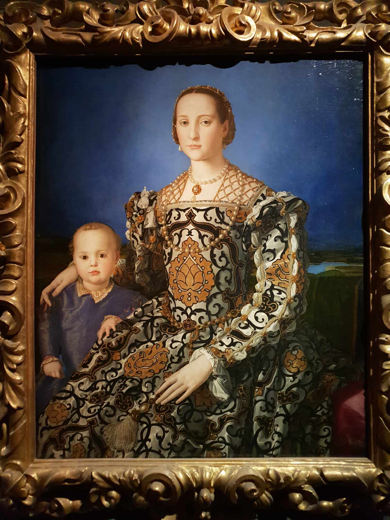 The stunning portrait of Eleonor of Toledo by Agnolo Bronzino