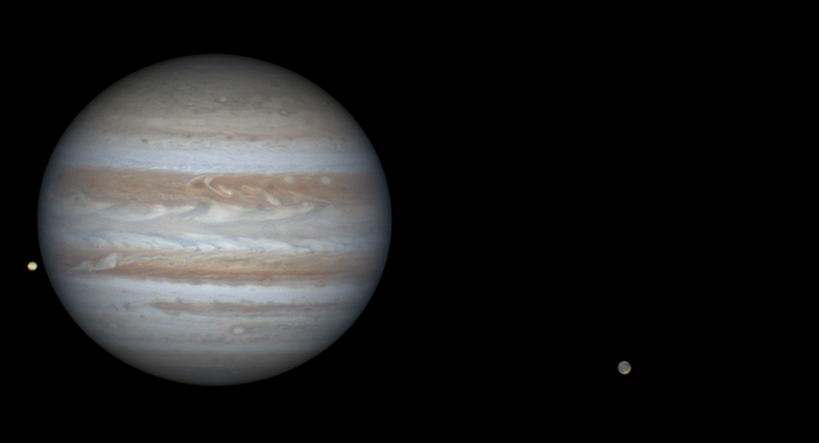 Breathtaking Time Lapse of Jupiter and Mars from Earlier This Month
